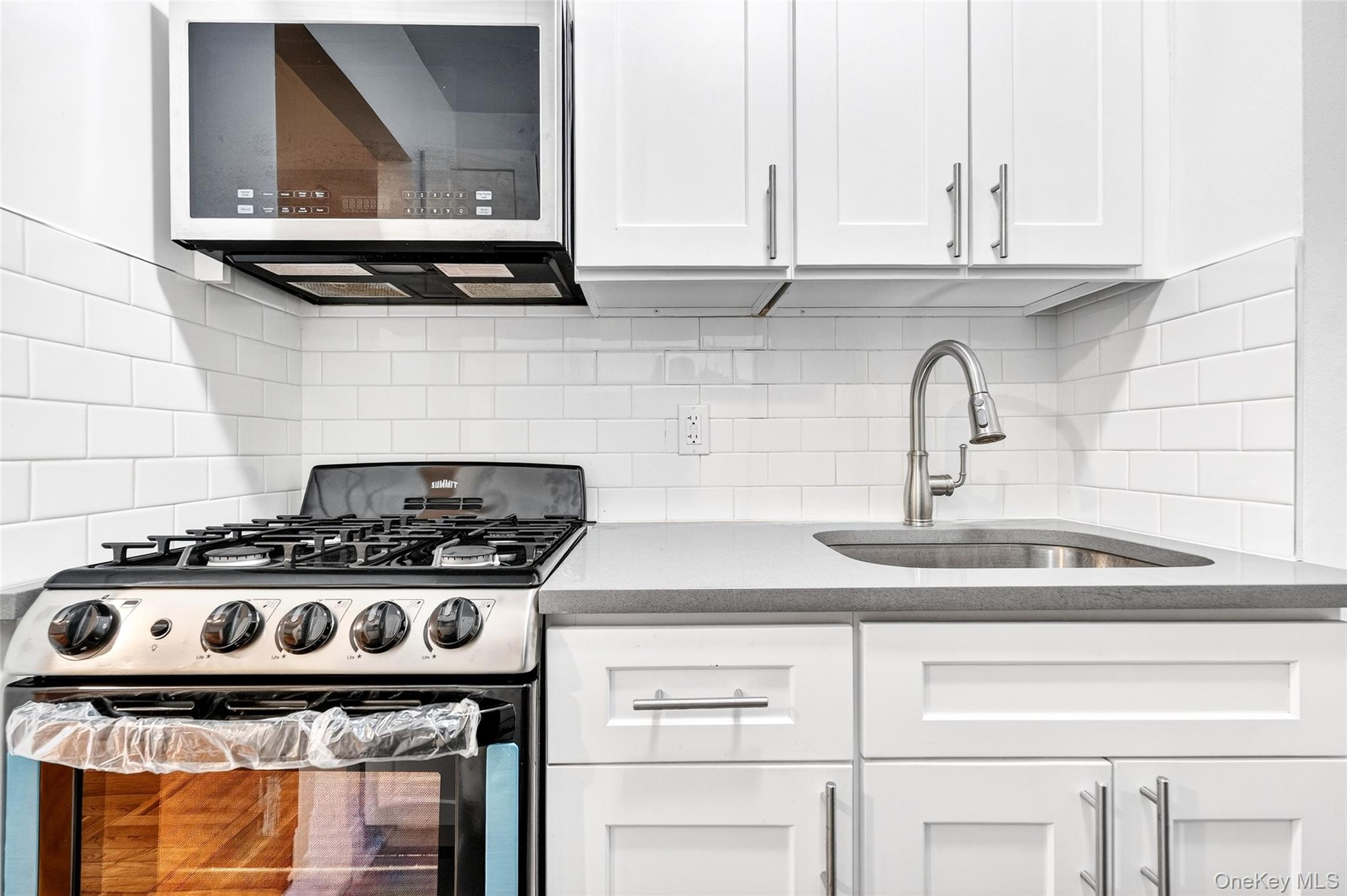 #8 photo, 2244 Bronx Park, Bronx , NY 10467