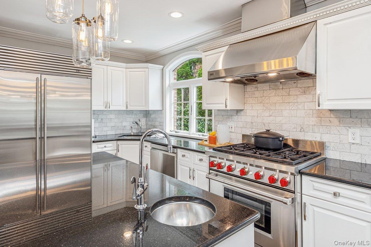 #11 photo, 130 Locust Avenue, Scarsdale , NY 10583