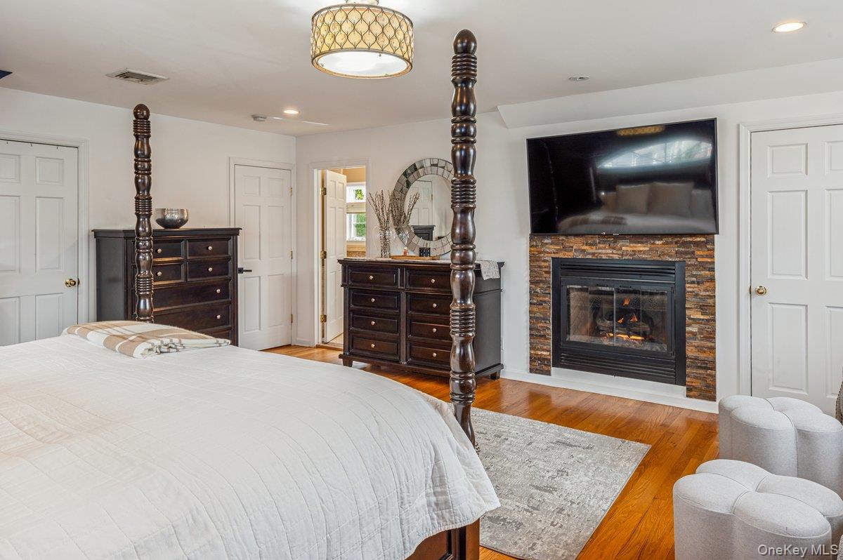 #17 photo, 130 Locust Avenue, Scarsdale , NY 10583