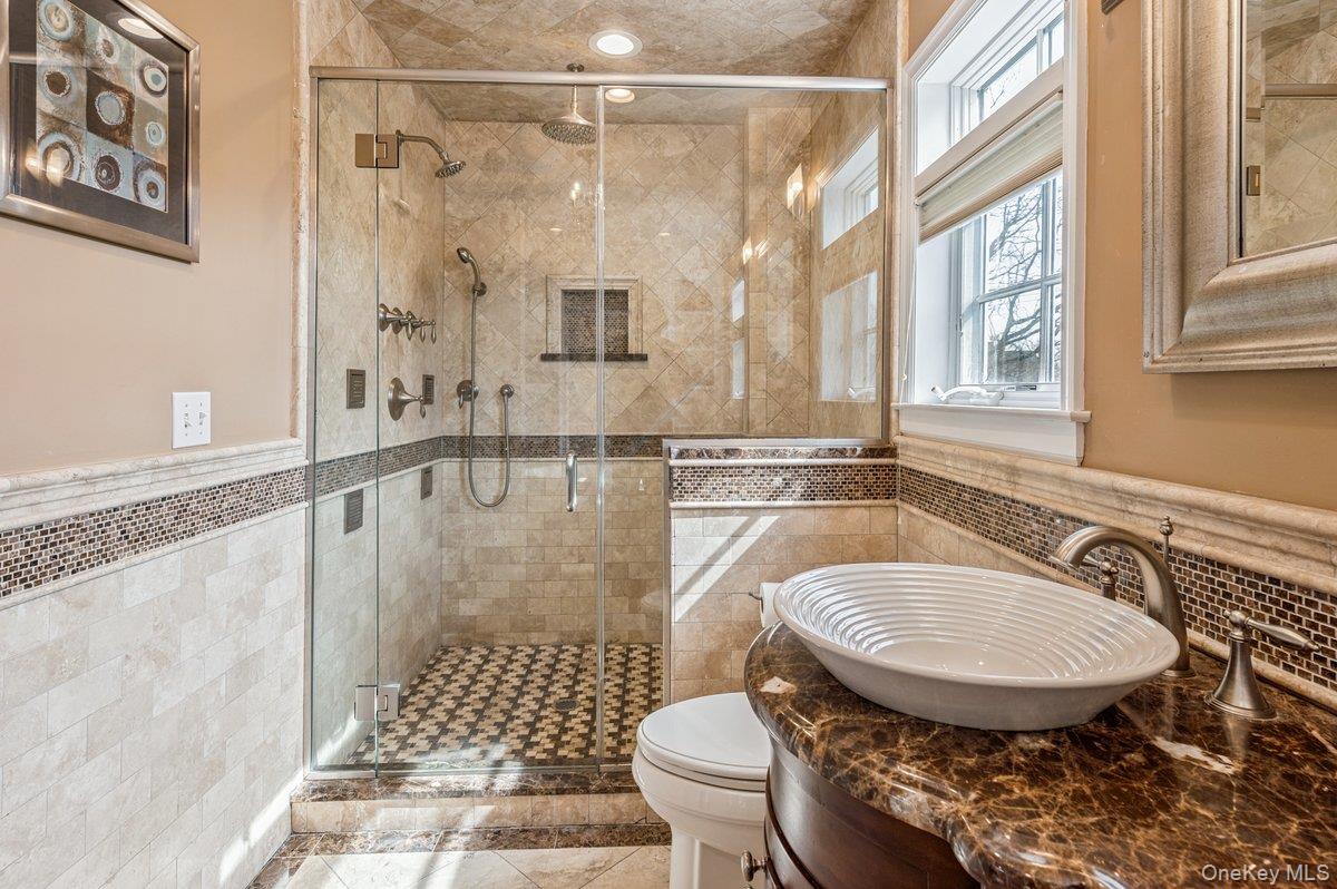 #19 photo, 130 Locust Avenue, Scarsdale , NY 10583