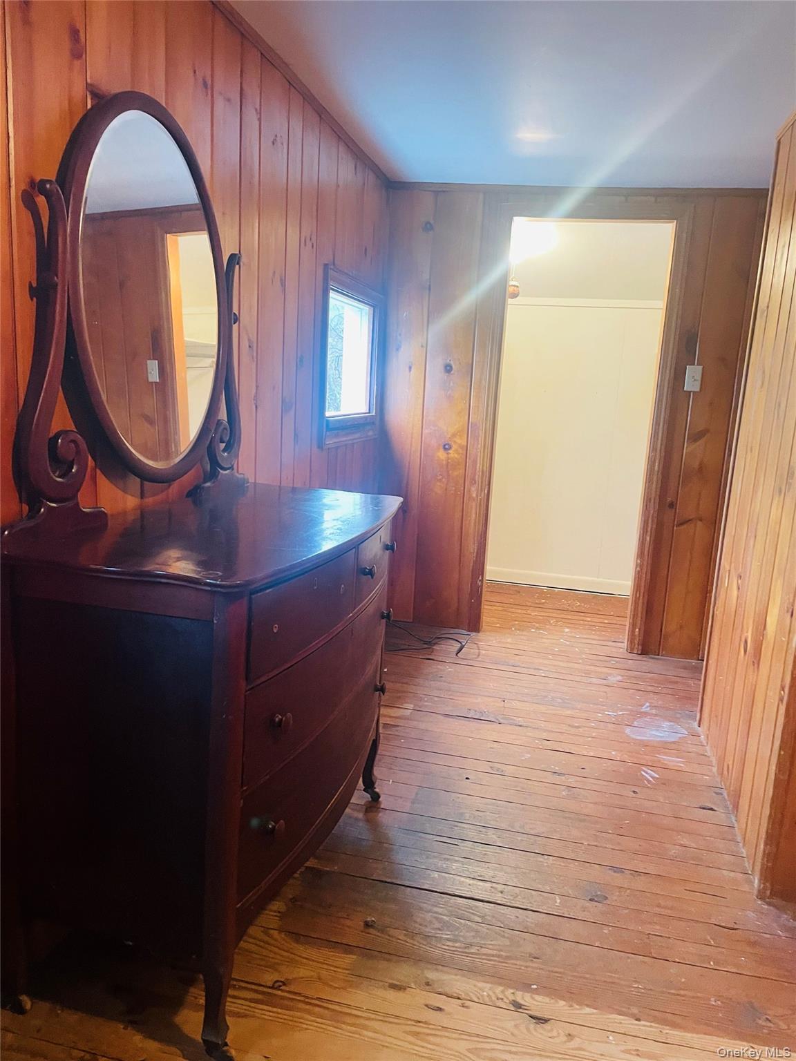 #13 photo, 18 E Clifford Street, 뉴욕주 Ellenville , NY 12428