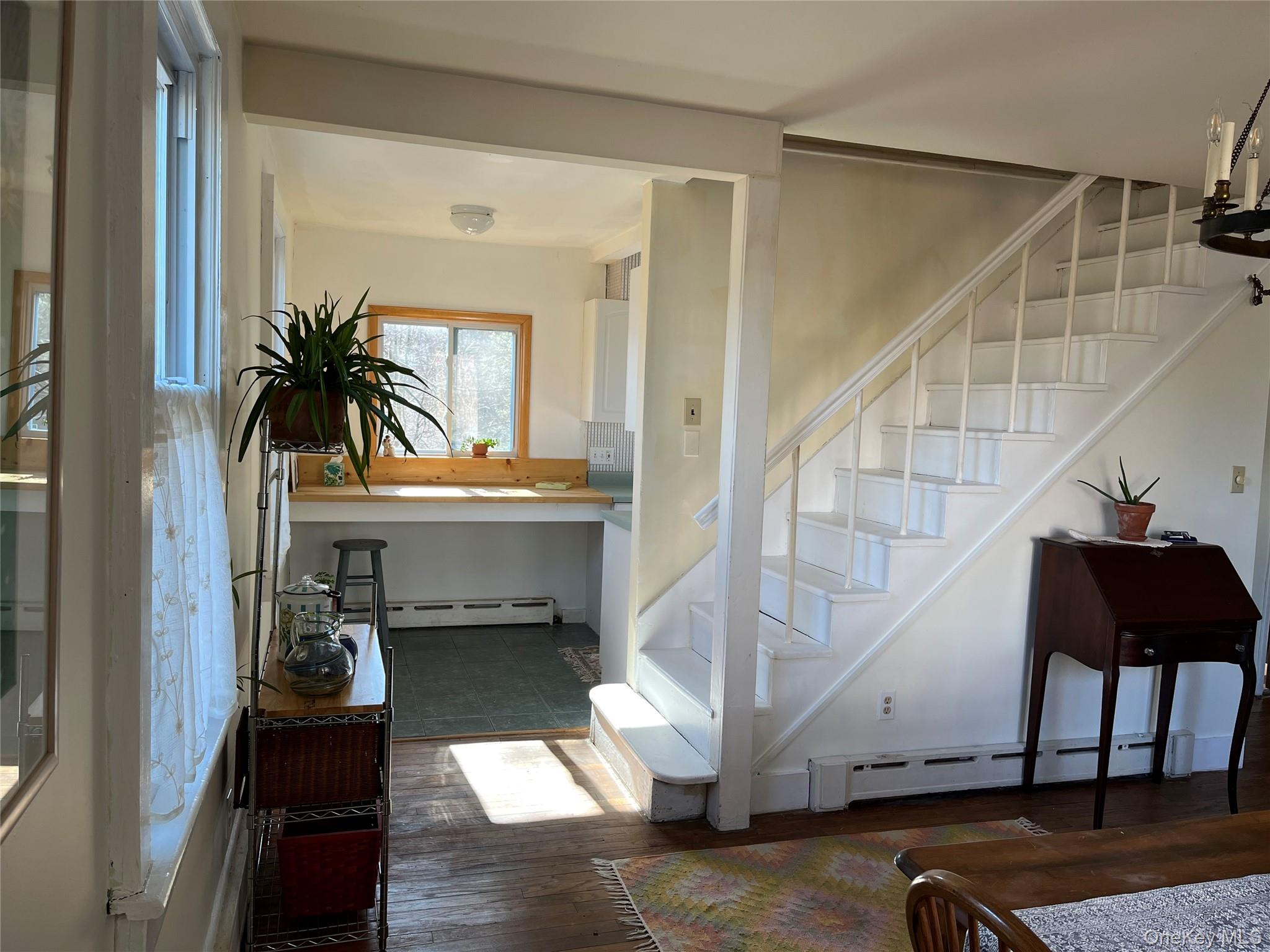 #4 photo, 18 E Clifford Street, 뉴욕주 Ellenville , NY 12428