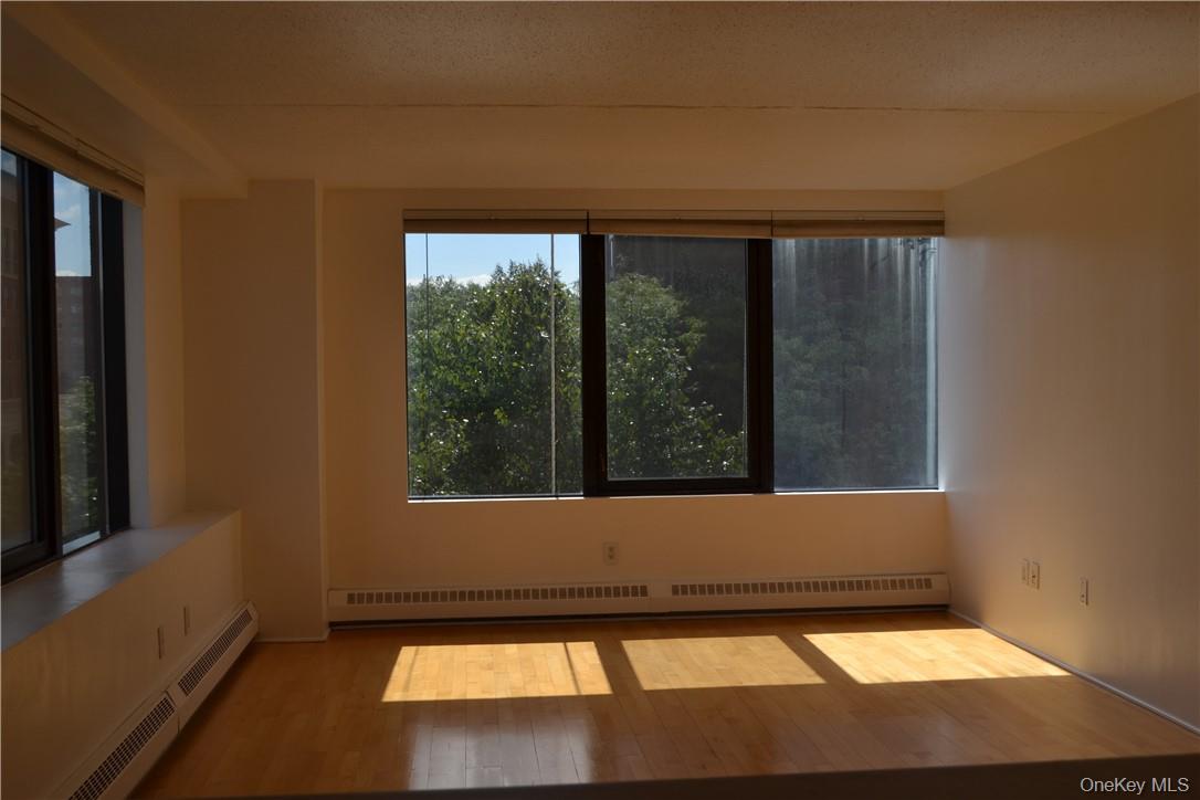 #7 photo, 4 Martine Avenue, White Plains , NY 10606