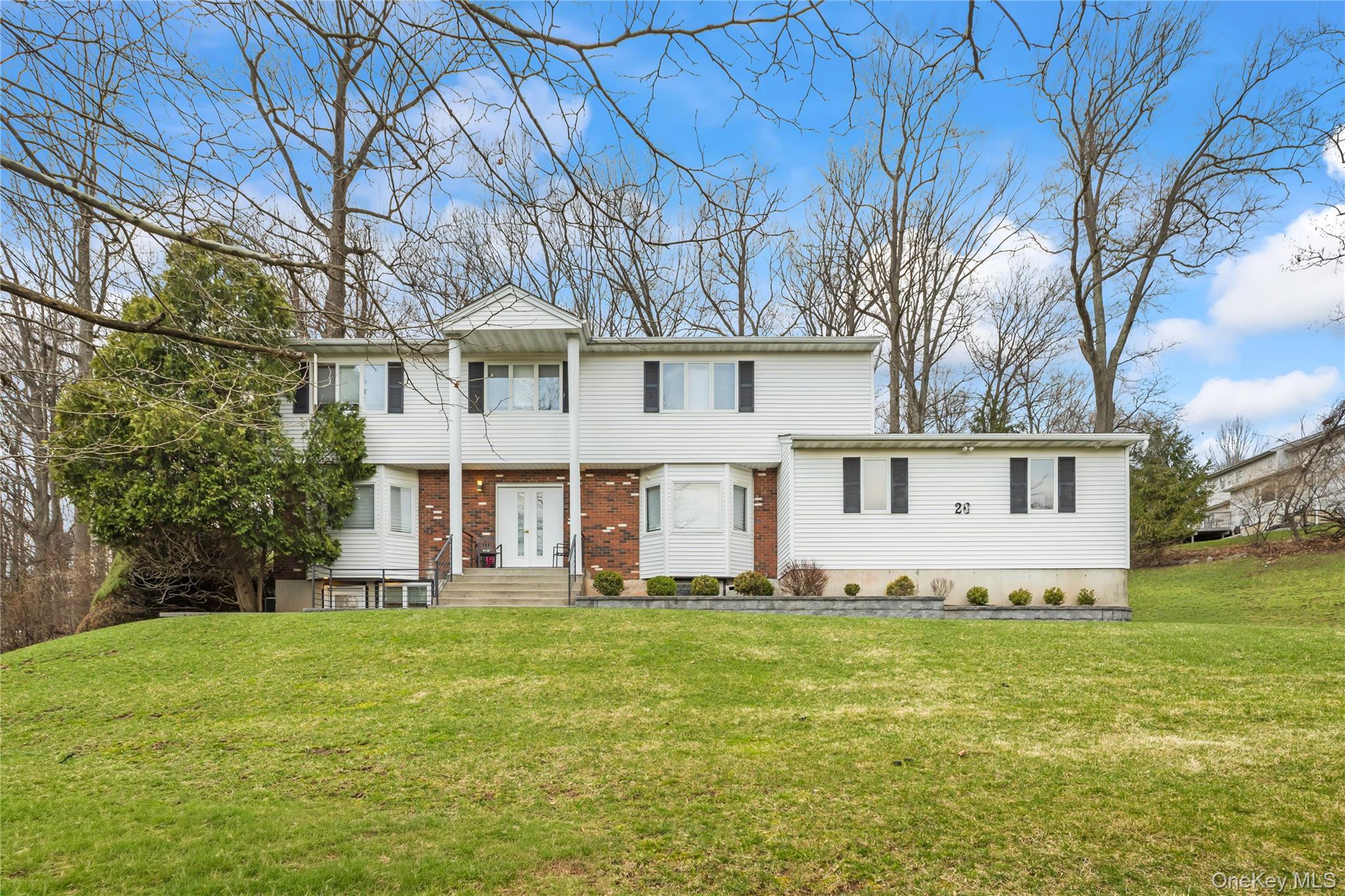 #5 photo, 20 Algonquin Circle, 뉴욕주 Airmont , NY 10952