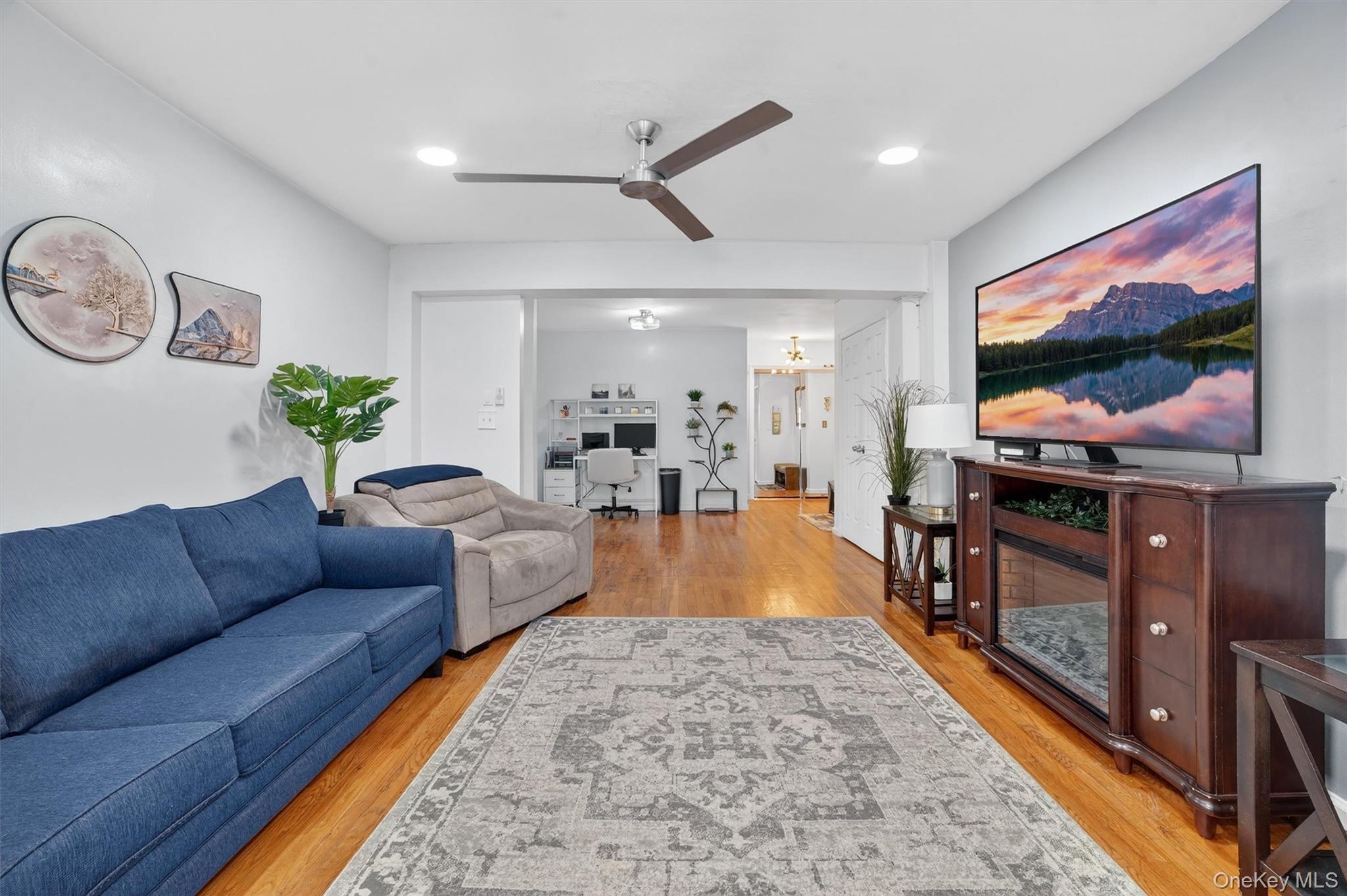 #13 photo, 1234 Midland Avenue, Bronxville , NY 10708