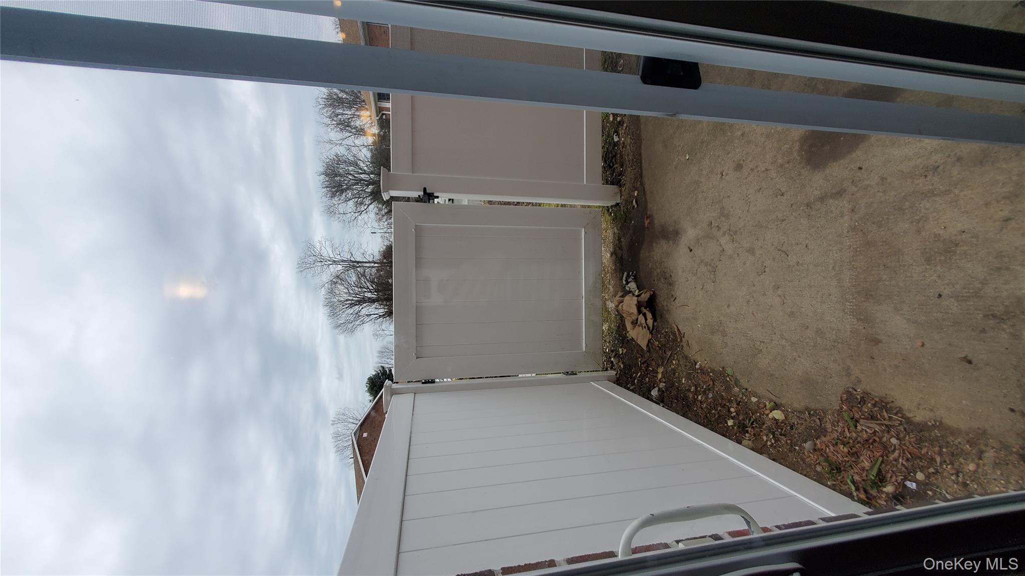 #18 photo, 460 Old Town Road, सफ़ोक काउंटी Port Jefferson Station , NY 11776