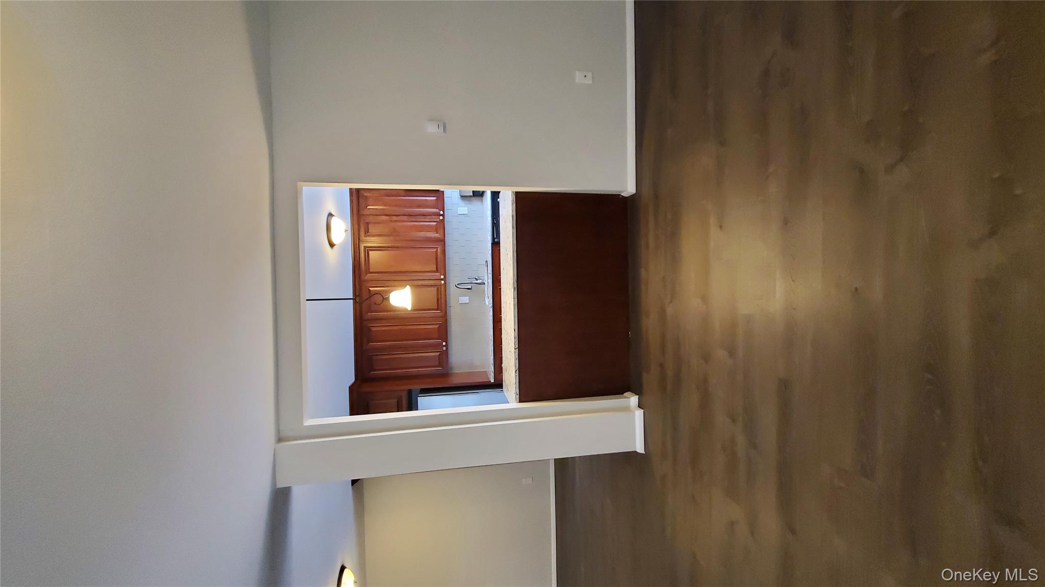 #3 photo, 460 Old Town Road, सफ़ोक काउंटी Port Jefferson Station , NY 11776