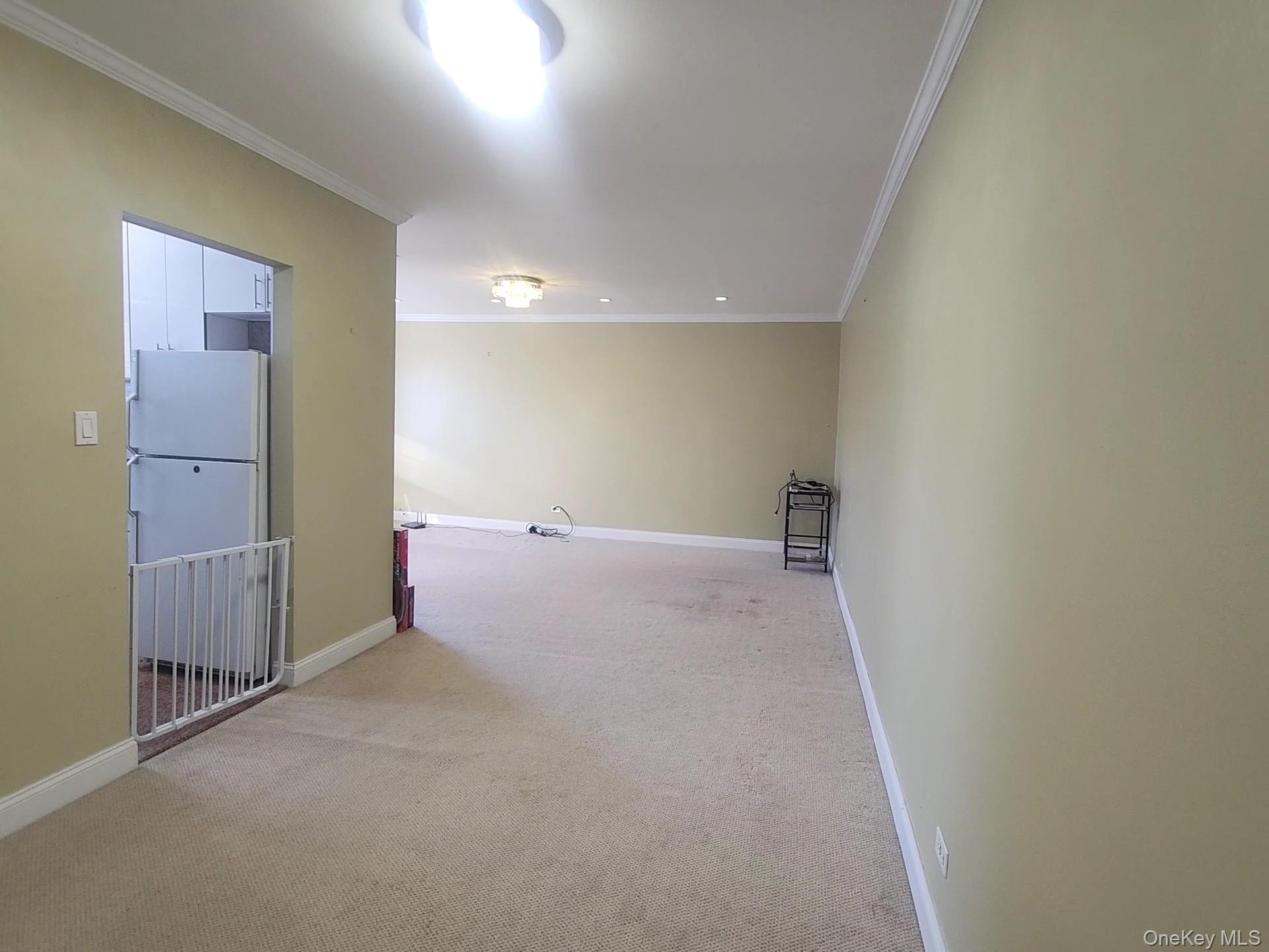 #10 photo, 32-45 90th Street, कुईंस East Elmhurst , NY 11369