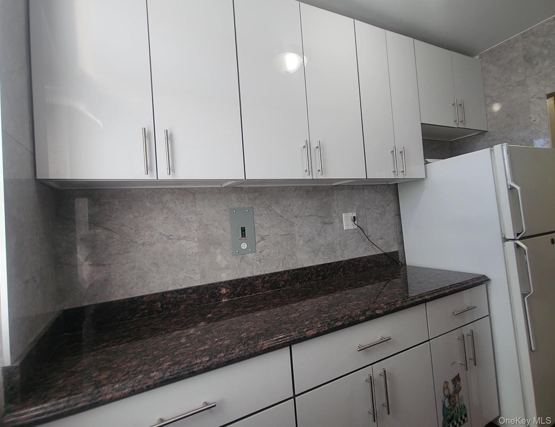 #5 photo, 32-45 90th Street, कुईंस East Elmhurst , NY 11369