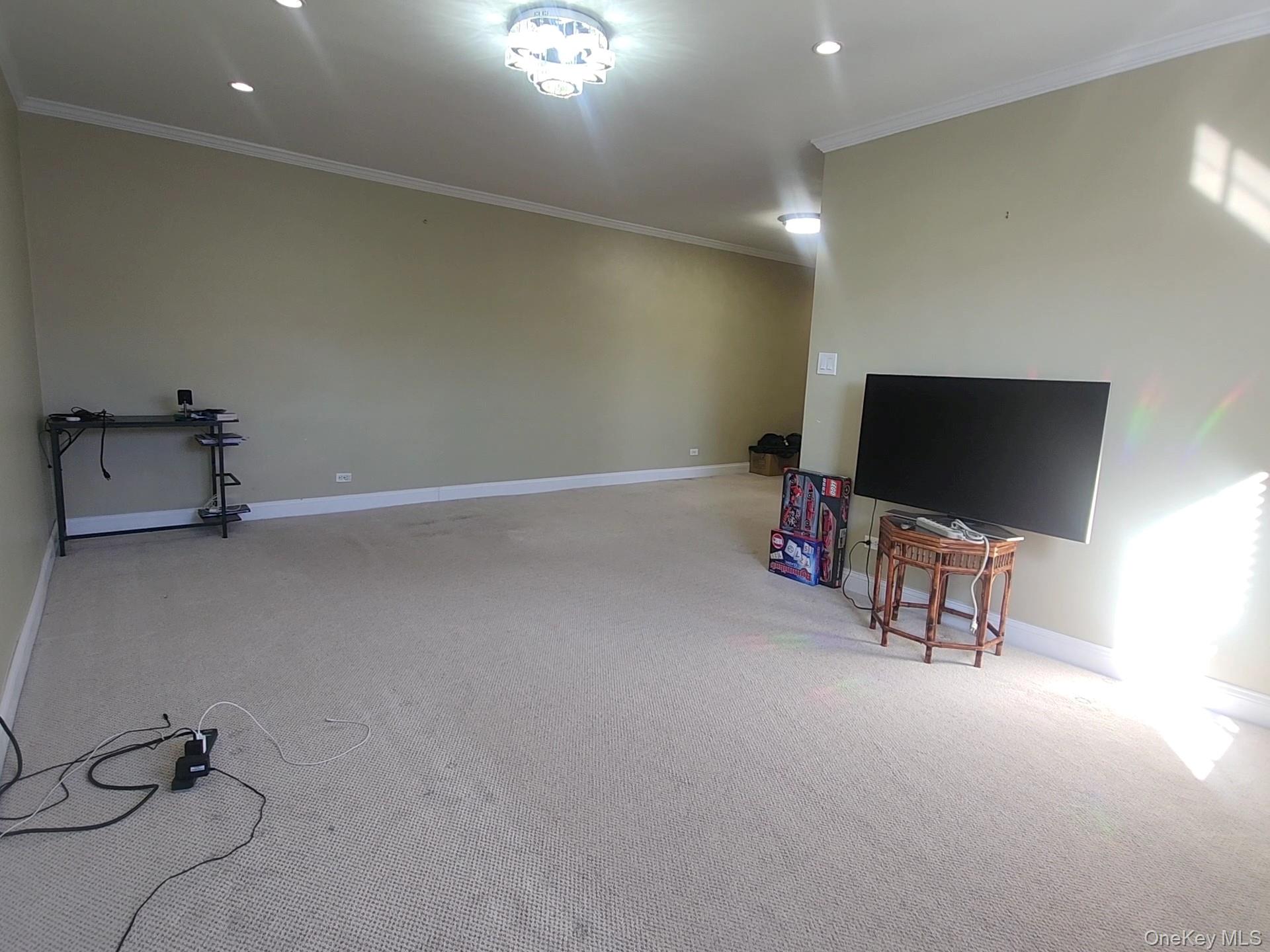 #9 photo, 32-45 90th Street, कुईंस East Elmhurst , NY 11369