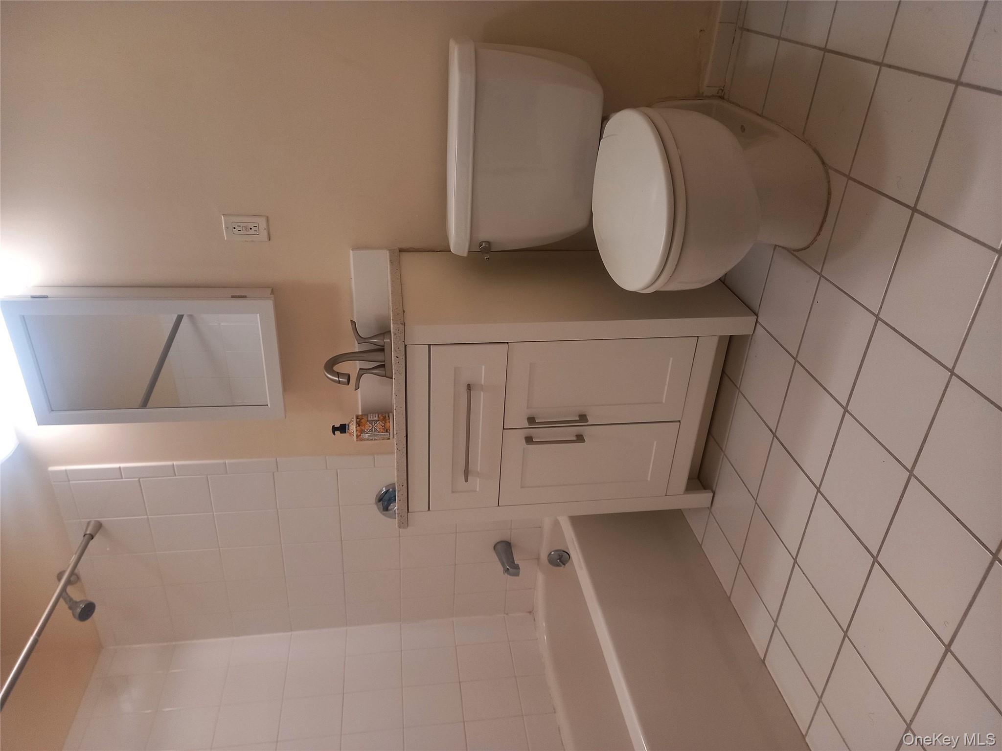 #14 photo, 7914 Rockaway Beach Boulevard, কুইন্‌স Rockaway Beach , NY 11693