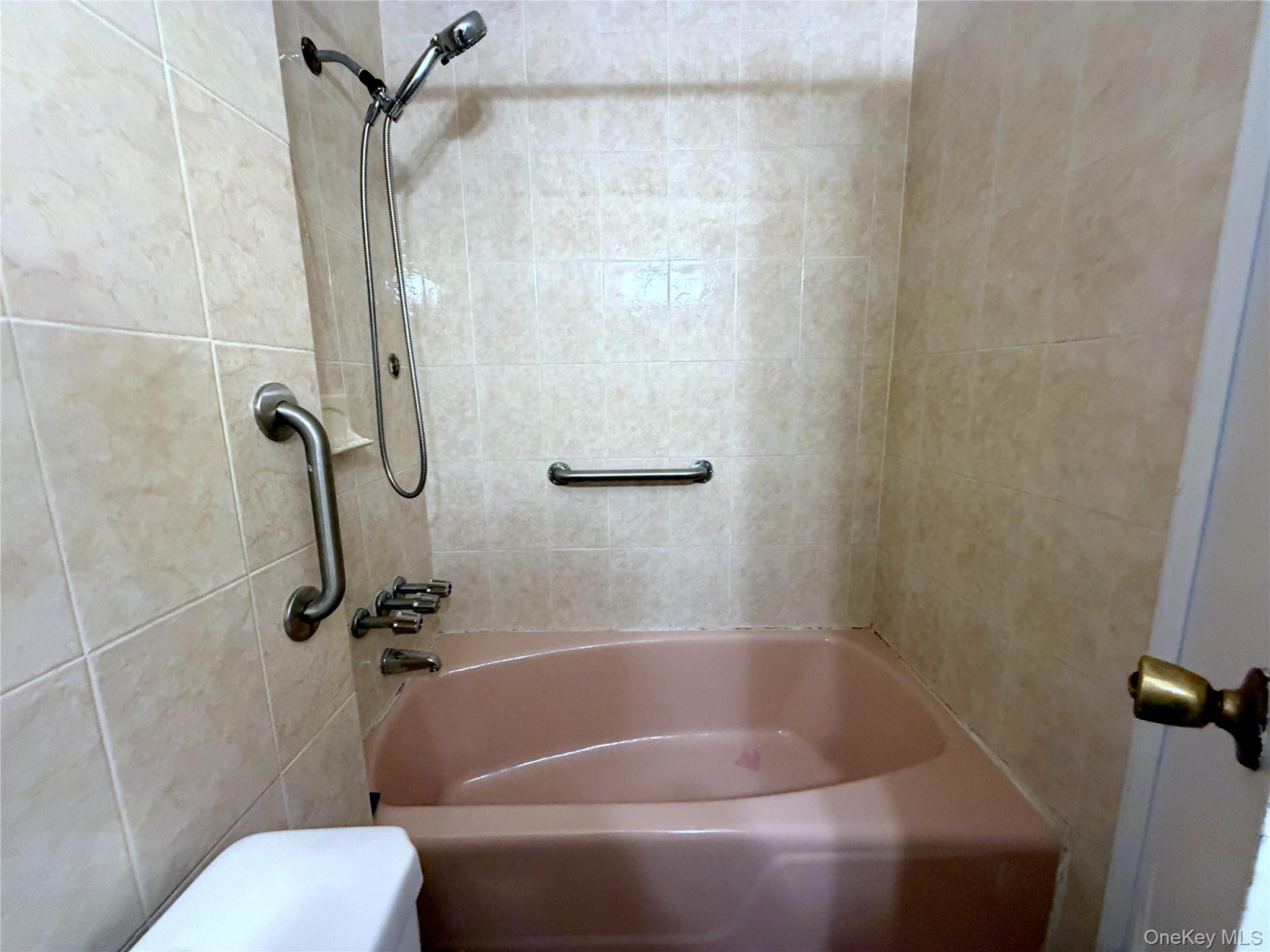 #7 photo, 1222 E 83rd Street, Brooklyn , NY 11236