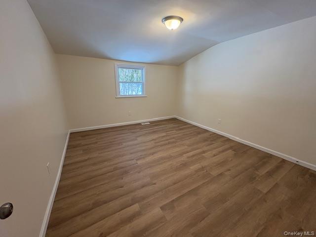 #9 photo, 51 Oak Drive, সাফোক কাউন্টি Riverhead , NY 11901