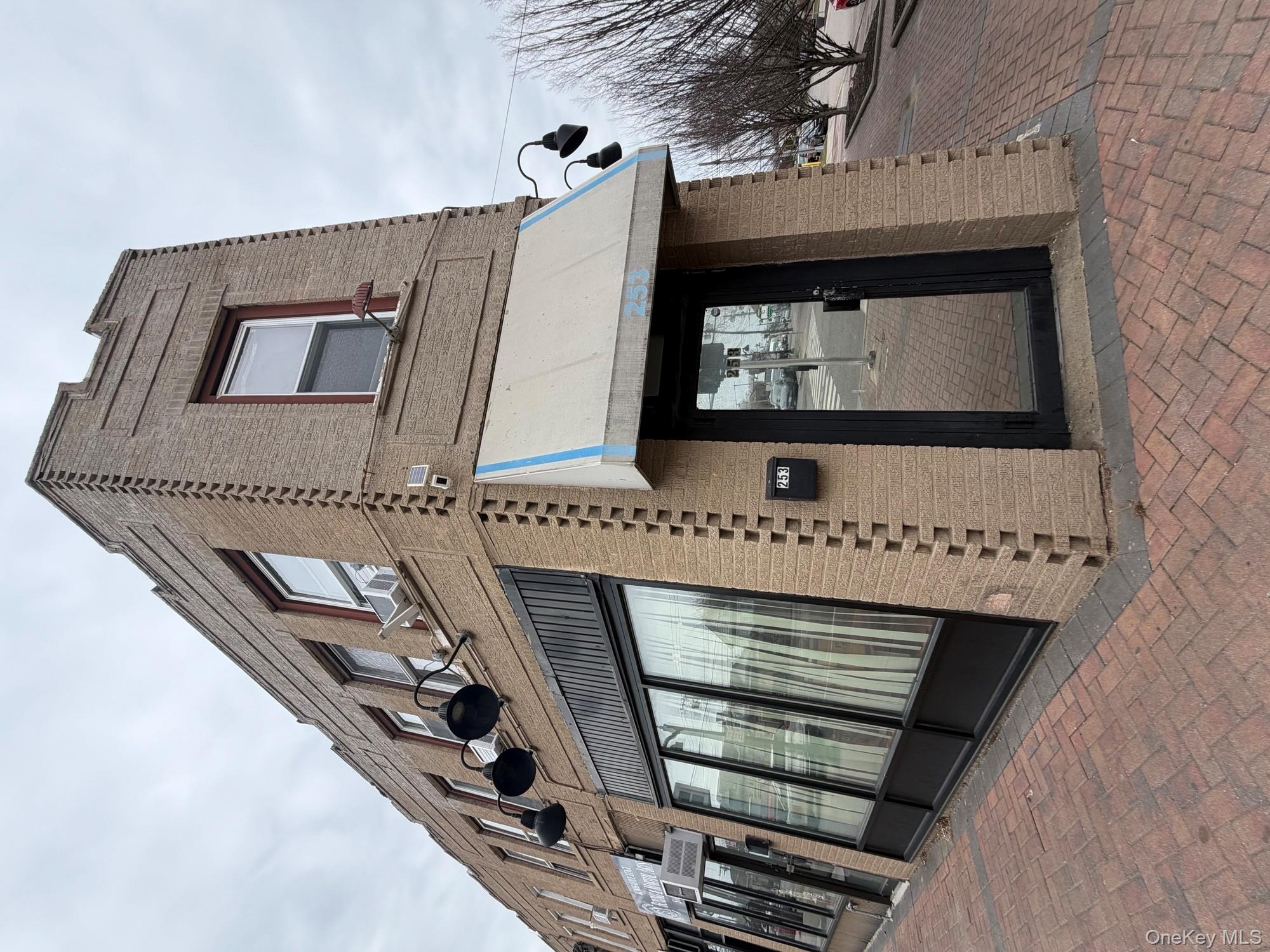 #1 photo, 253 Jericho Turnpike, 長島 New Hyde Park , NY 11040