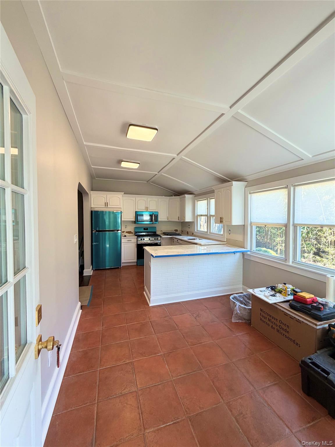 #3 photo, 65 Summit Ave, Sea Cliff , NY 11579