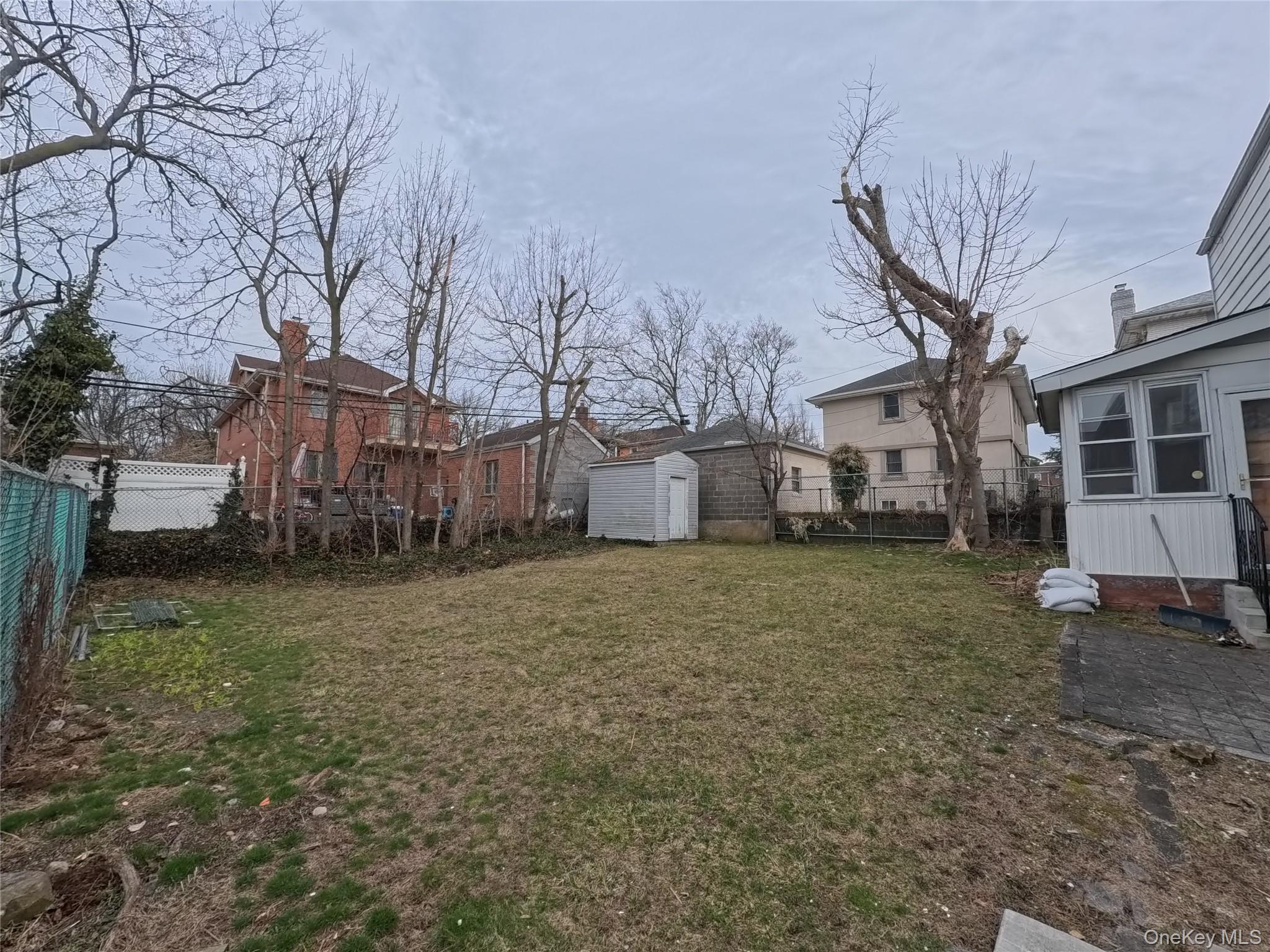 #13 photo, 6459 228th Street, 皇后区 Oakland Gardens , NY 11364