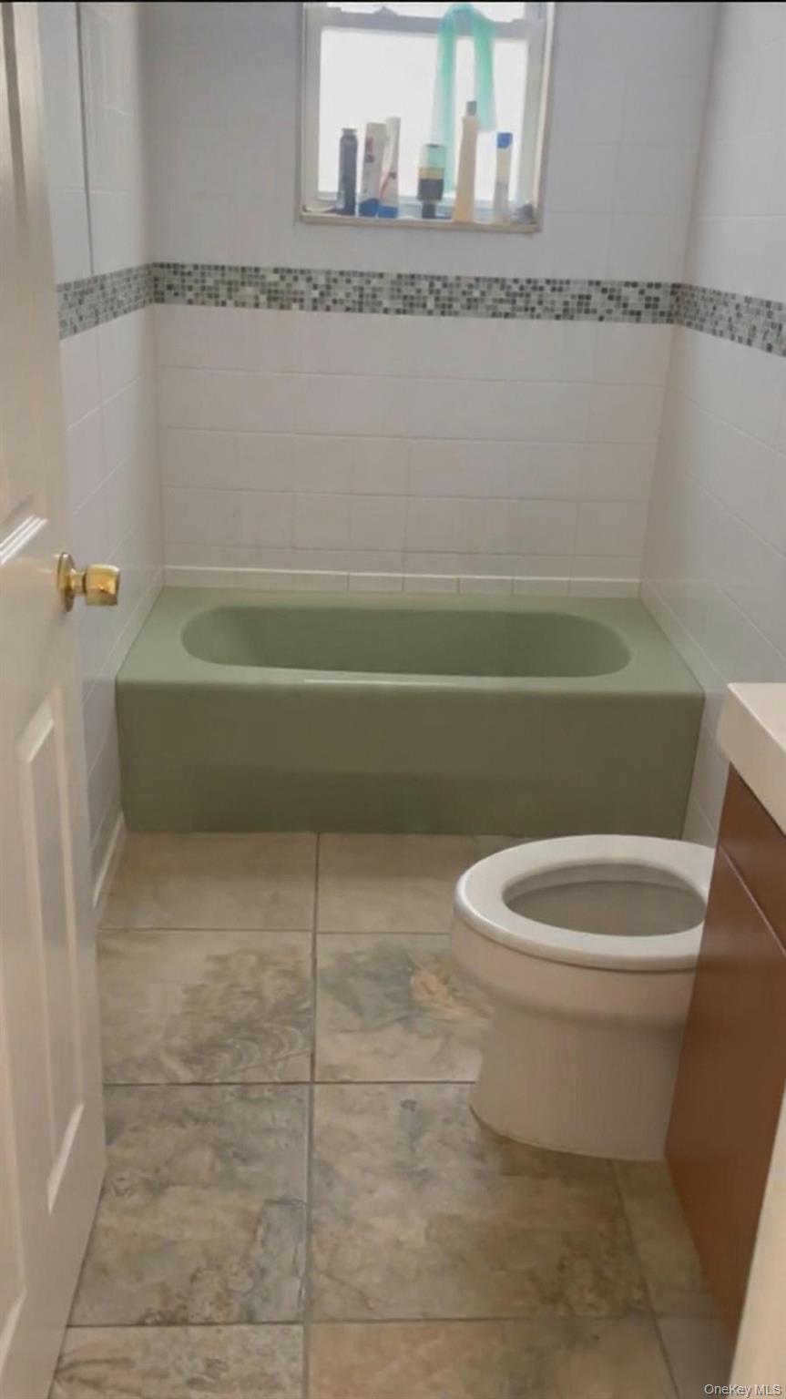 #7 photo, 62-35 65th Street, 皇后区 中村 Middle Village , NY 11379