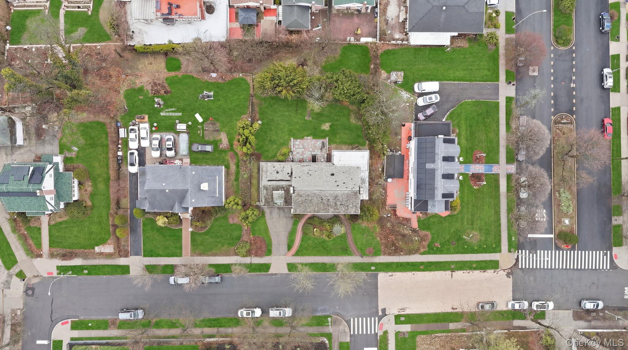 #4 photo, 193-12 Foothill Avenue, 皇后區 Holliswood , NY 11423