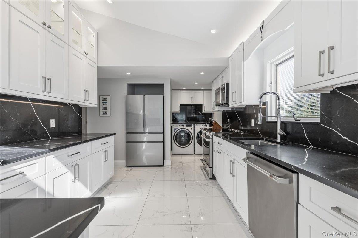 #14 photo, 98 Barry Lane, 長島 Syosset , NY 11791