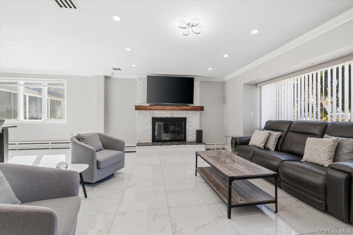 #6 photo, 98 Barry Lane, 長島 Syosset , NY 11791