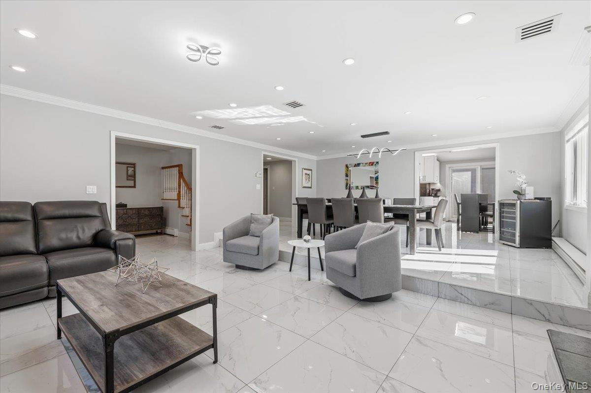 #7 photo, 98 Barry Lane, 長島 Syosset , NY 11791