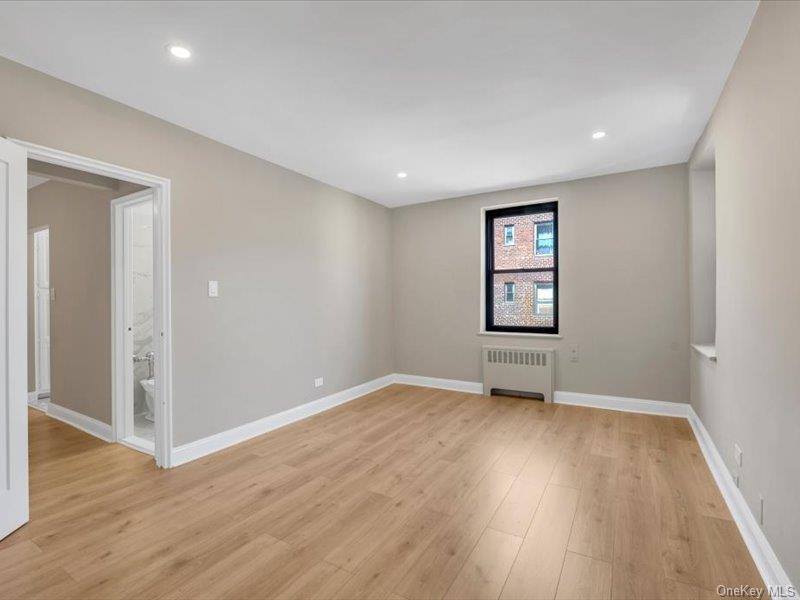 #11 photo, 88-09 Northern Blvd, 皇后区 艾姆赫斯特 East Elmhurst , NY 11369