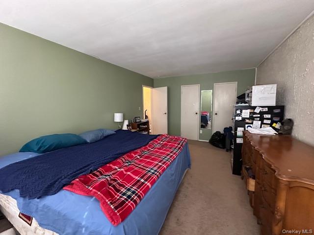 #11 photo, 305 Towne House Village, Islandia , NY 11749