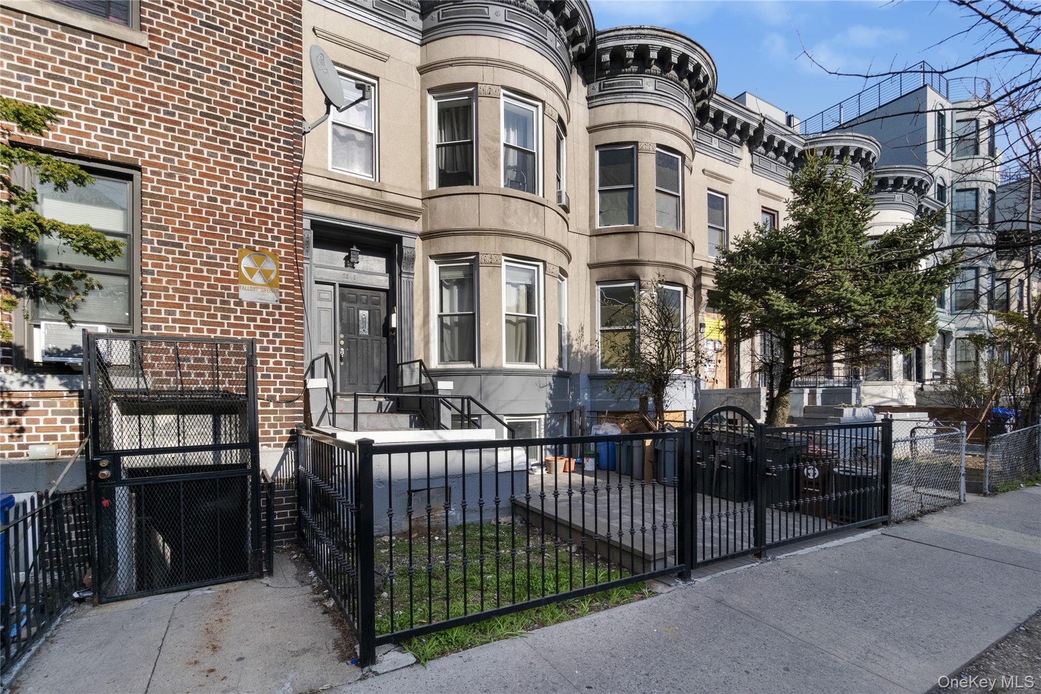 #10 photo, 2543 Bedford Avenue, 布鲁克林 Brooklyn , NY 11226