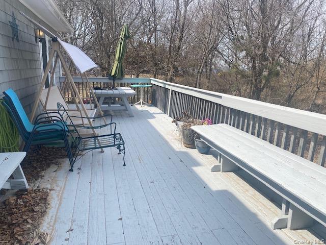 #6 photo, 31 Glen Drive, 東長島 Sound Beach , NY 11789