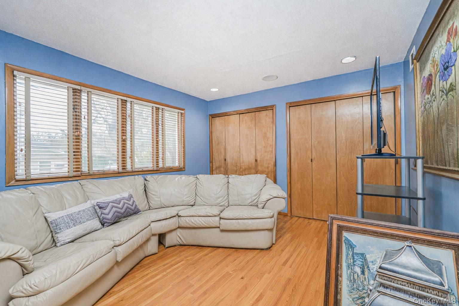 #12 photo, 201 Arbutus Avenue, סטטן איילנד Staten Island , NY 10312