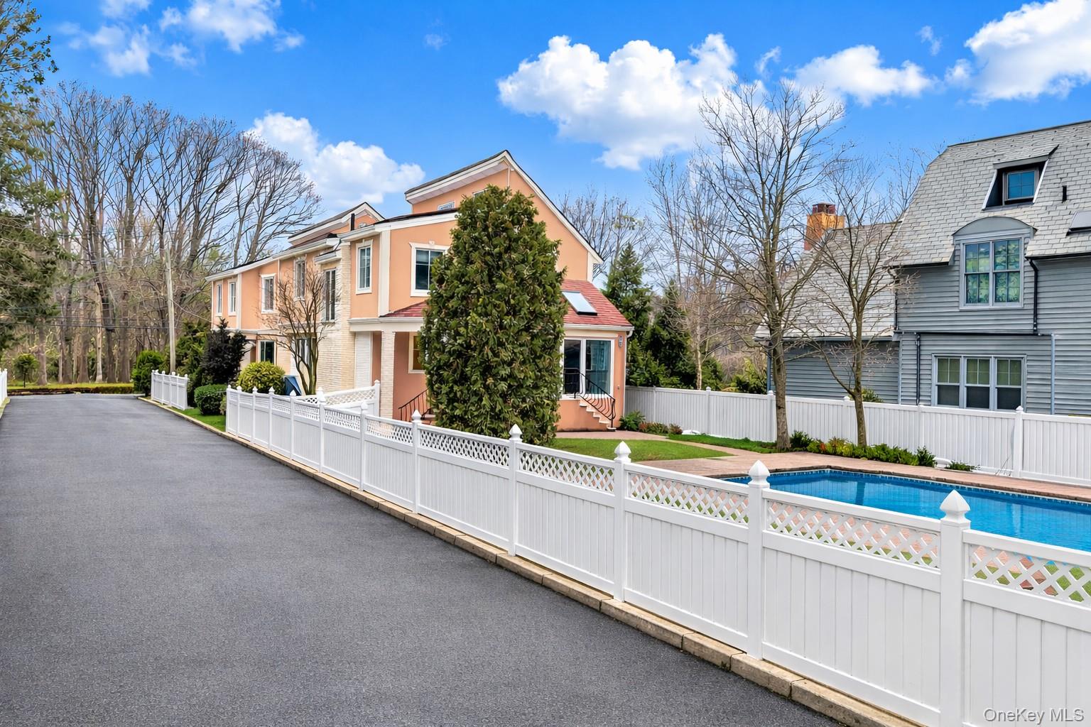 #3 photo, 201 Arbutus Avenue, סטטן איילנד Staten Island , NY 10312