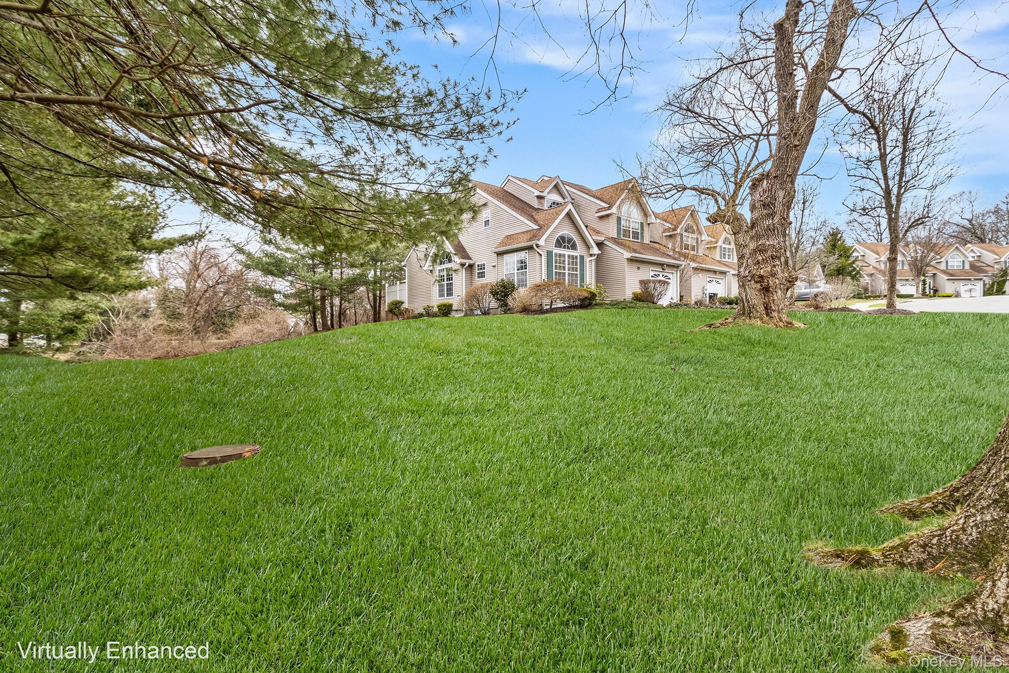 #1 photo, 1 Northridge Circle, 東長島 亨廷顿 Huntington , NY 11743