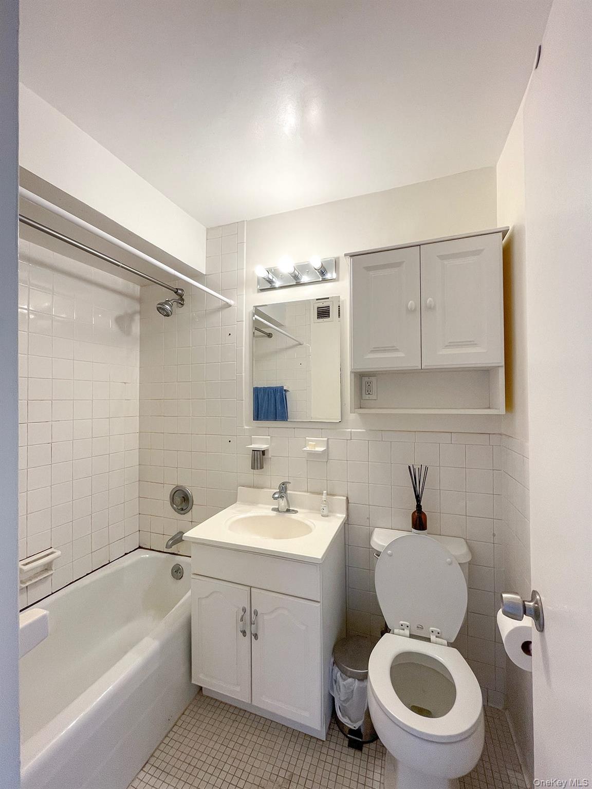 #8 photo, 70-25 Yellowstone Boulevard, 皇后區 Forest Hills , NY 11375