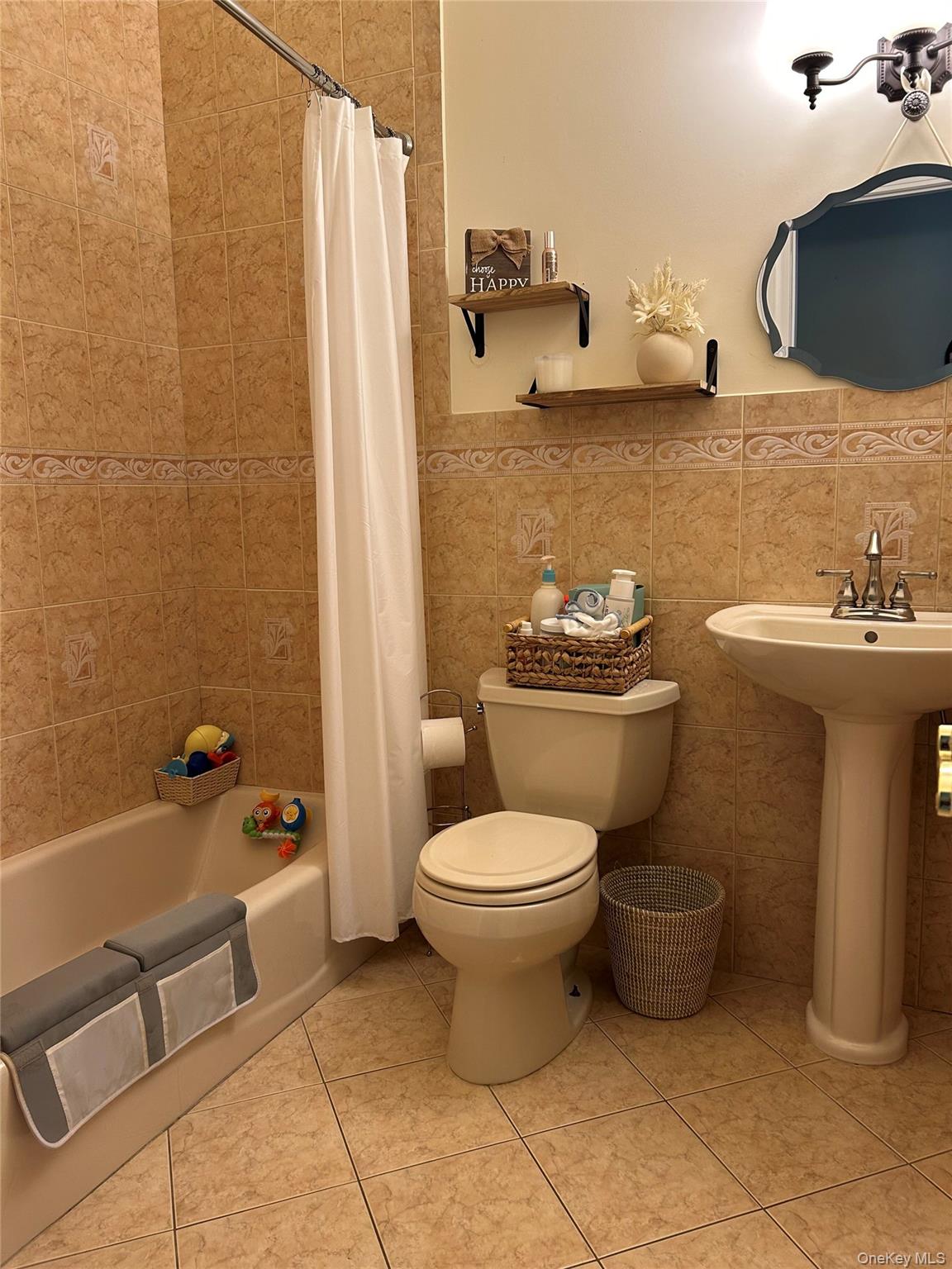 #14 photo, 4 Vining Street, 東長島 Centereach , NY 11720