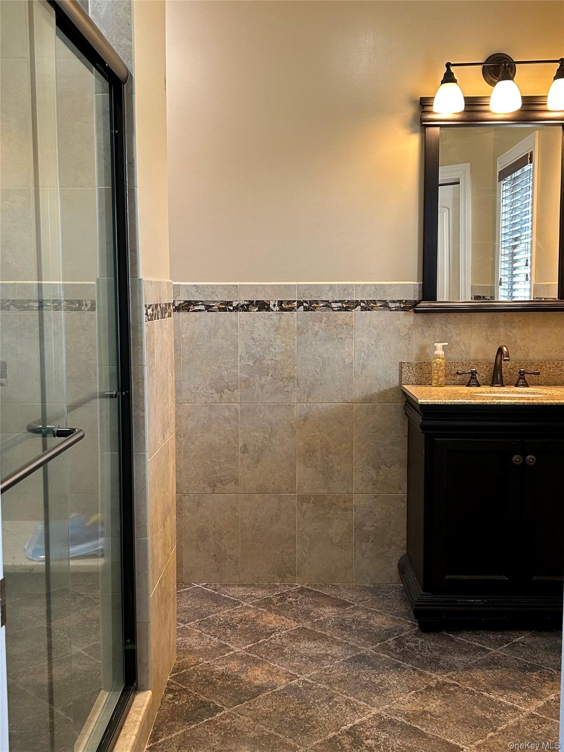 #18 photo, 4 Vining Street, 東長島 Centereach , NY 11720