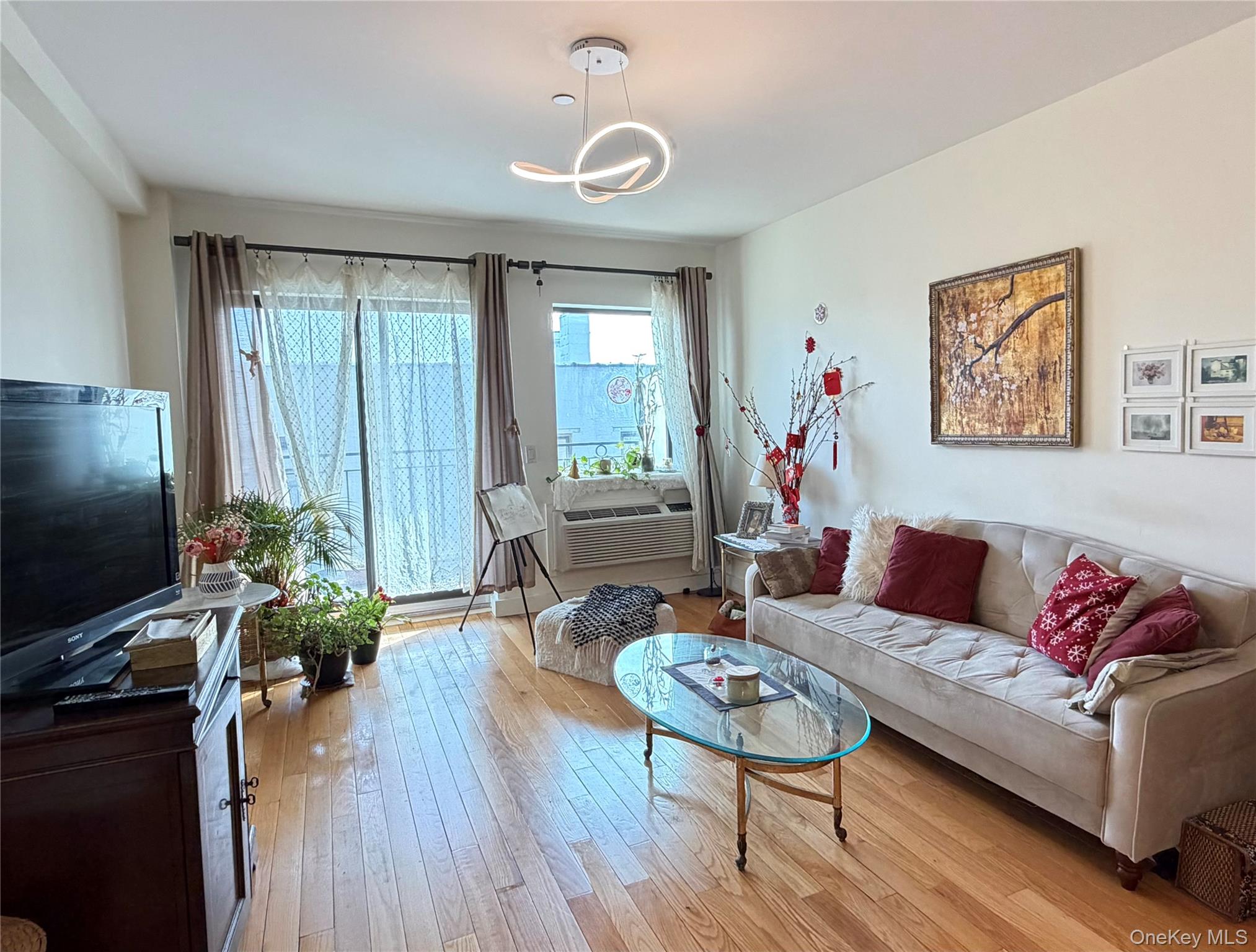 #3 photo, 31-35 31ST Street, Astoria , NY 11106