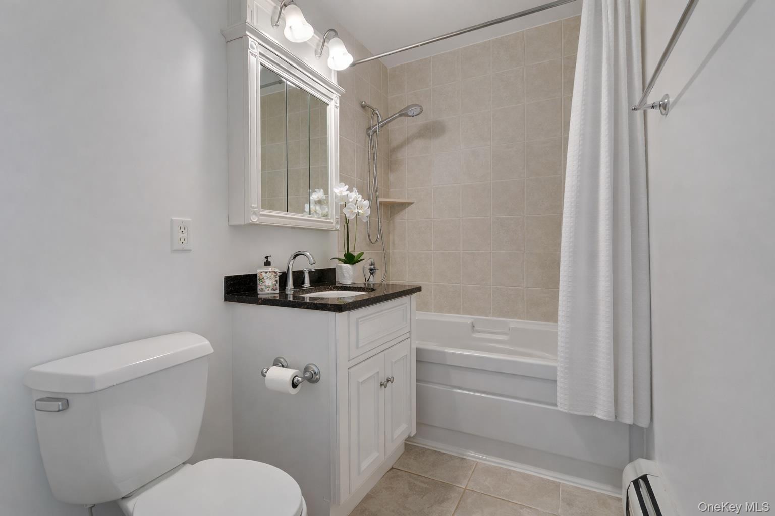 #10 photo, 136 Beach 117th Street, קווינס Rockaway Park , NY 11694