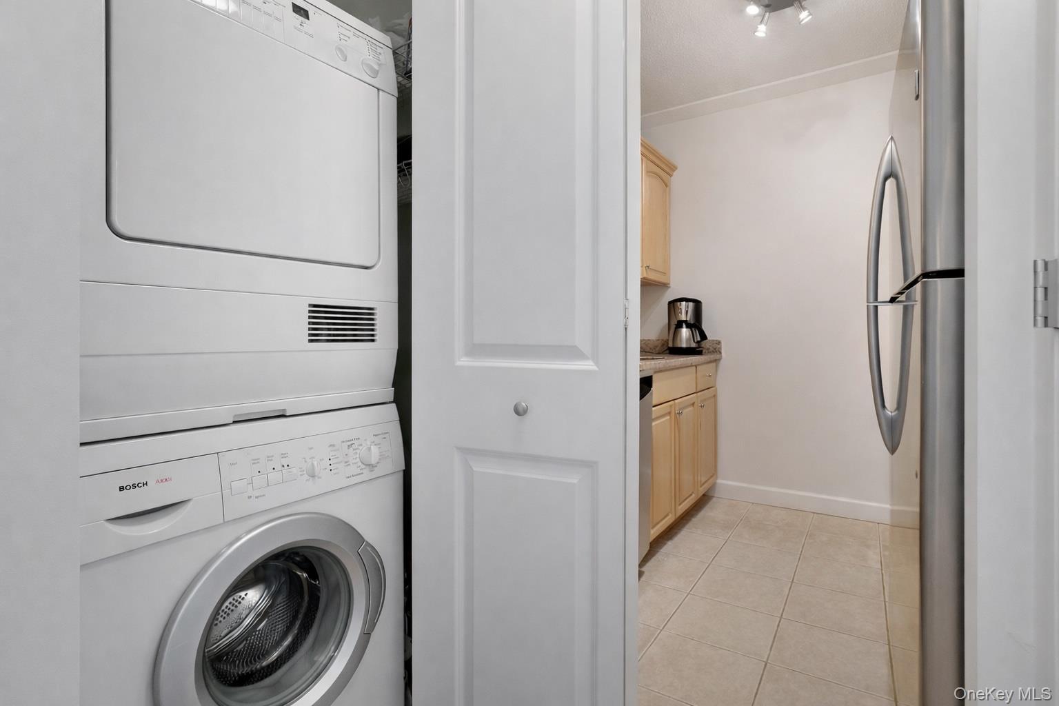 #14 photo, 136 Beach 117th Street, קווינס Rockaway Park , NY 11694