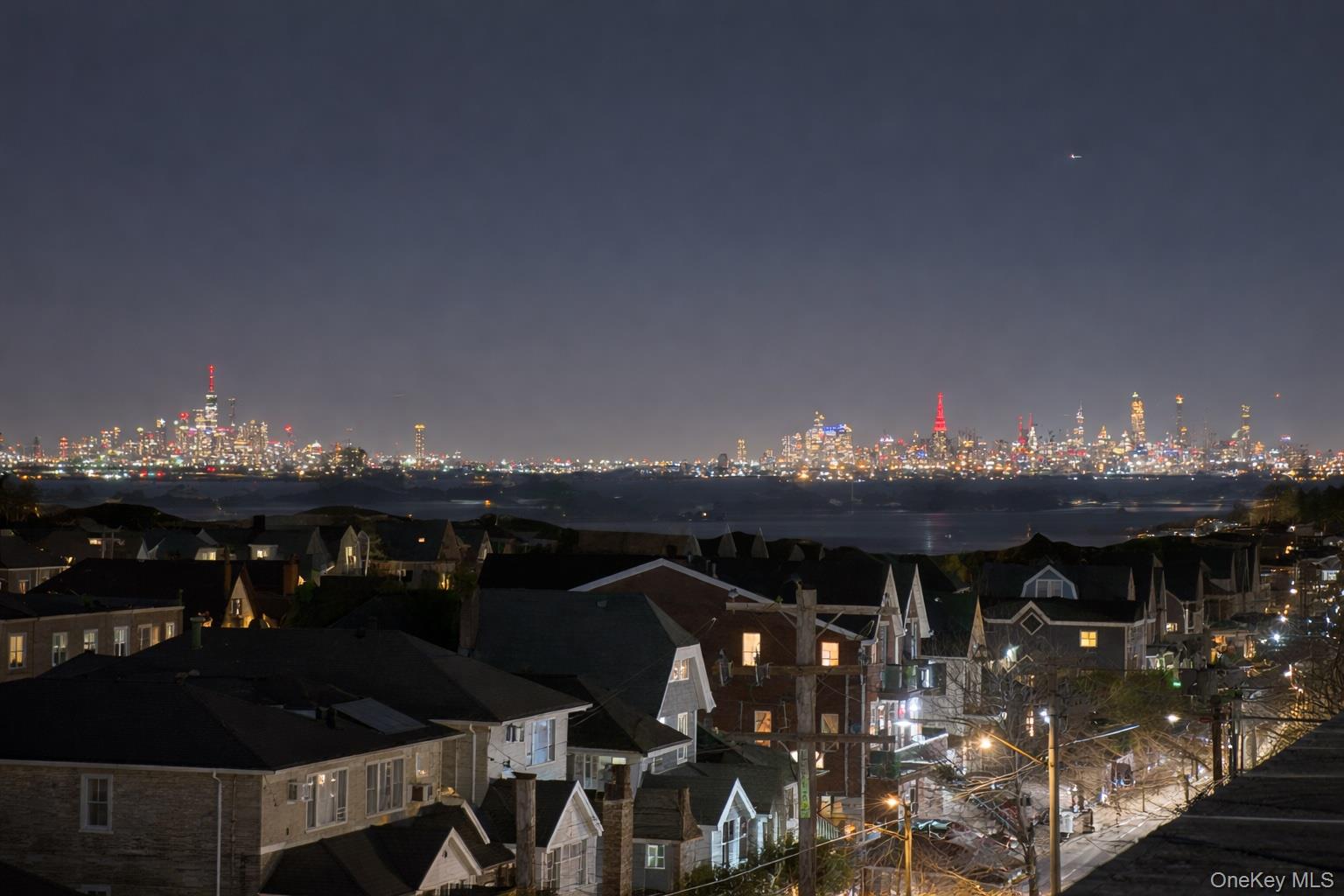 #16 photo, 136 Beach 117th Street, קווינס Rockaway Park , NY 11694