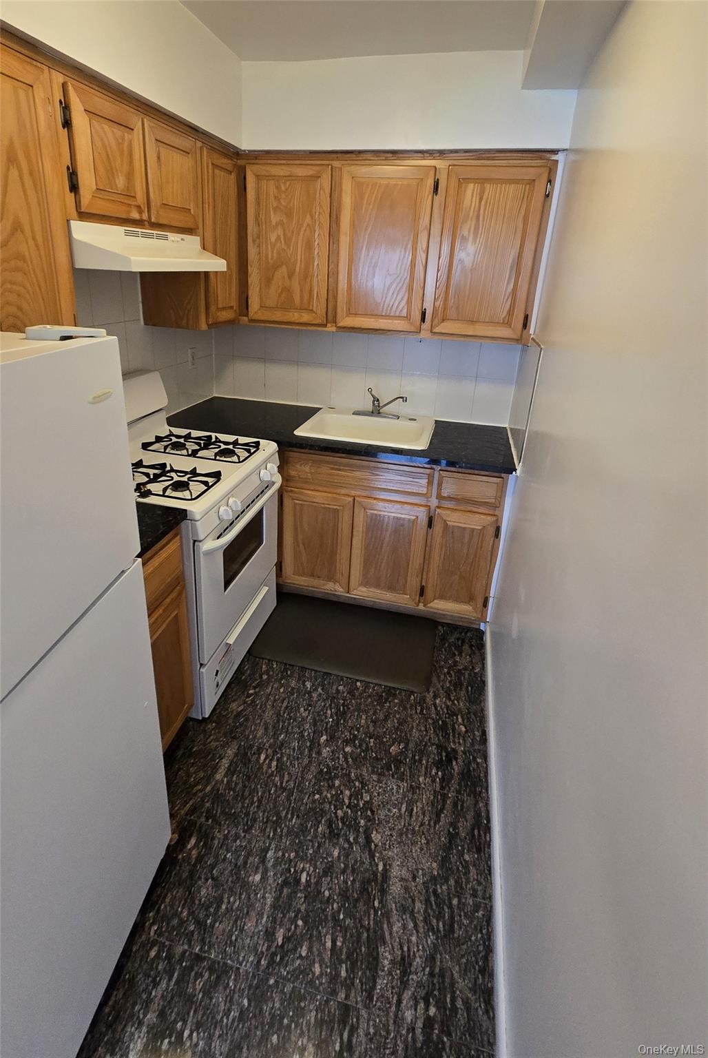 #12 photo, 29-17 31st Avenue, 뉴욕퀸즈 Astoria , NY 11105