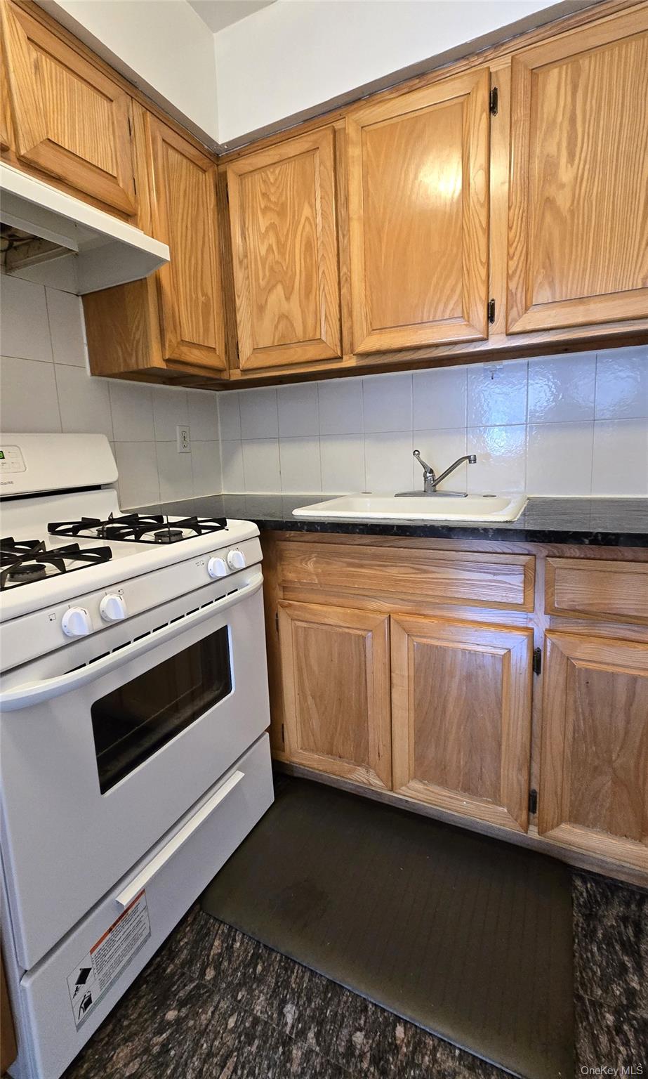 #13 photo, 29-17 31st Avenue, 뉴욕퀸즈 Astoria , NY 11105