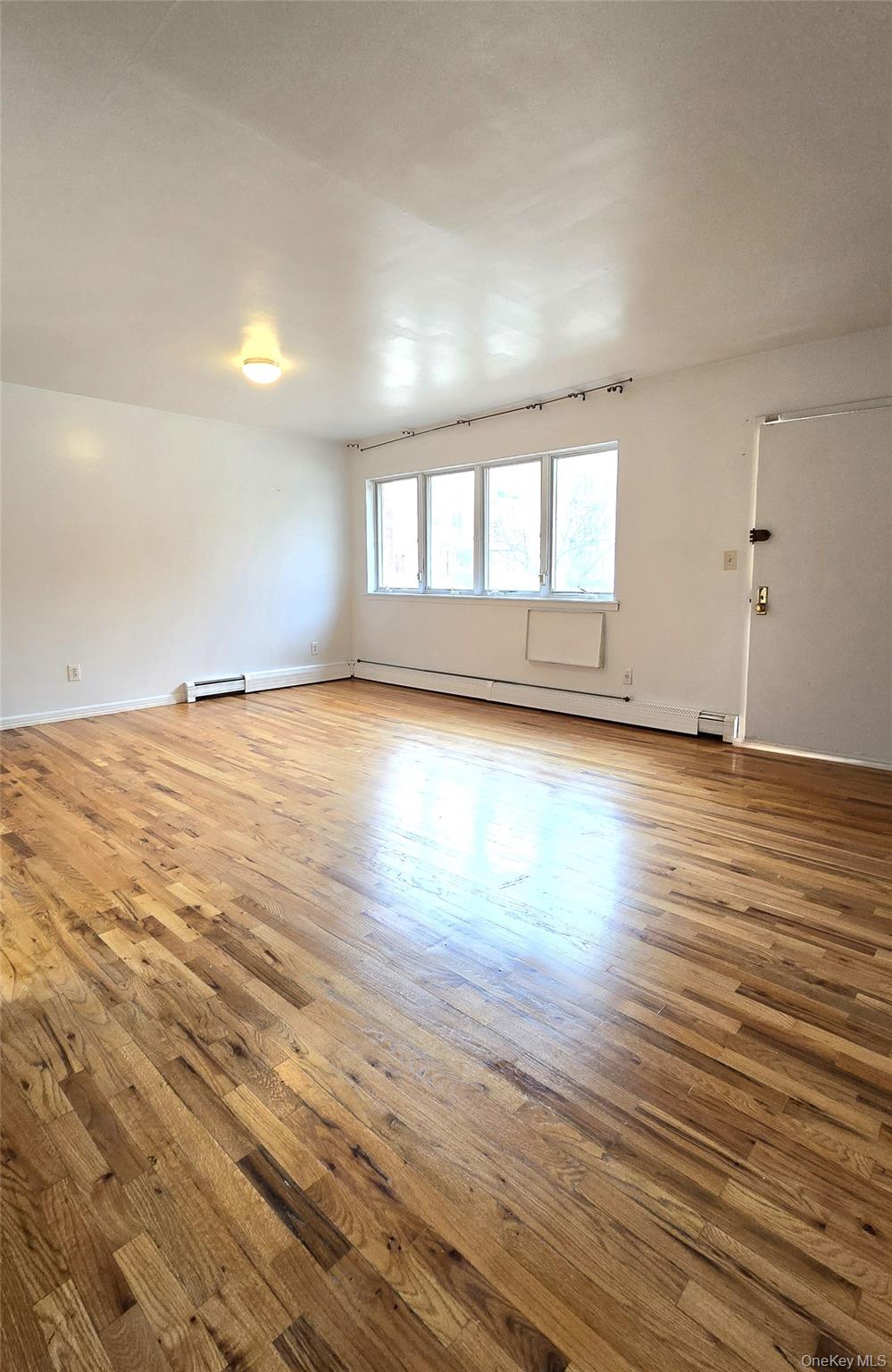 #4 photo, 29-17 31st Avenue, 뉴욕퀸즈 Astoria , NY 11105