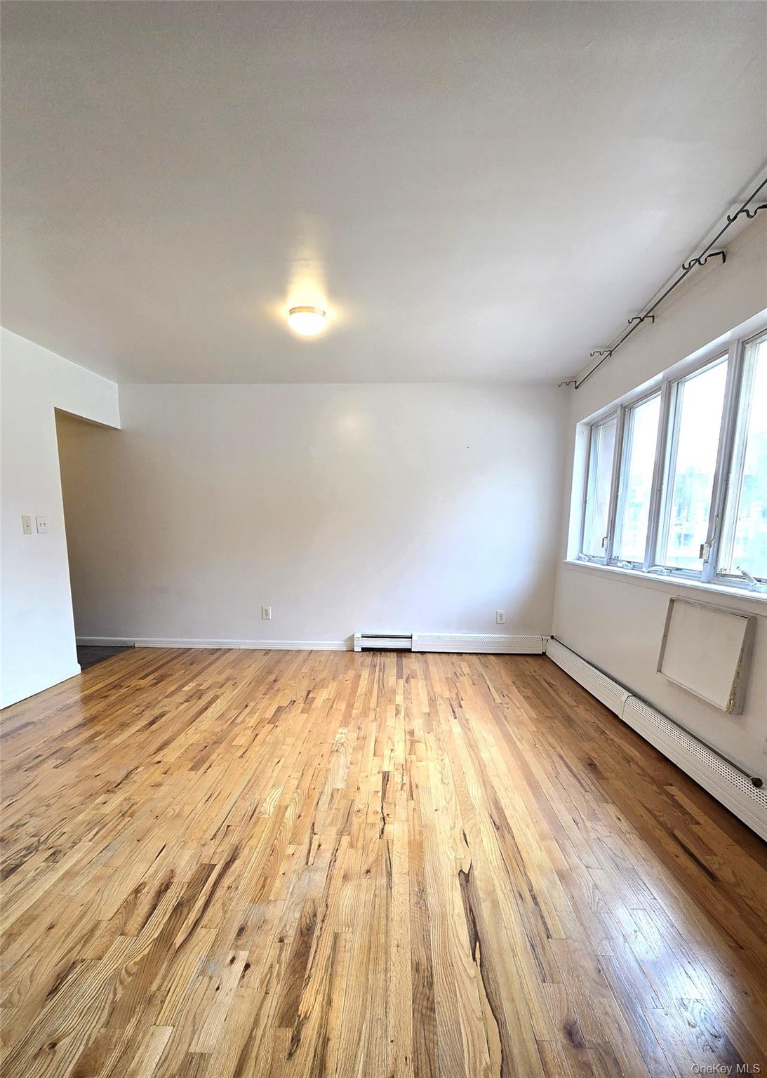 #5 photo, 29-17 31st Avenue, 뉴욕퀸즈 Astoria , NY 11105