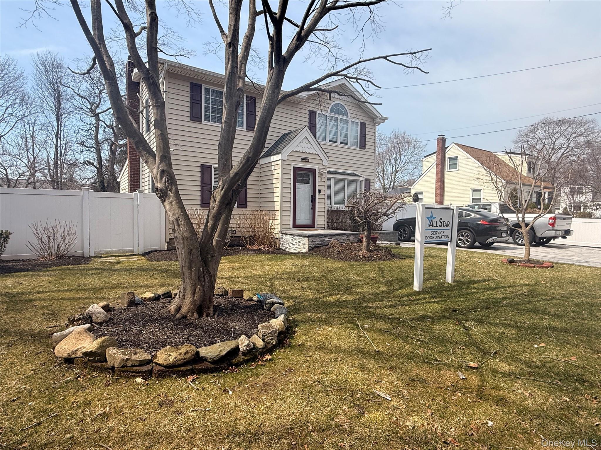 #2 photo, 68 Fuller Avenue, 東長島 艾斯利普 Islip , NY 11751