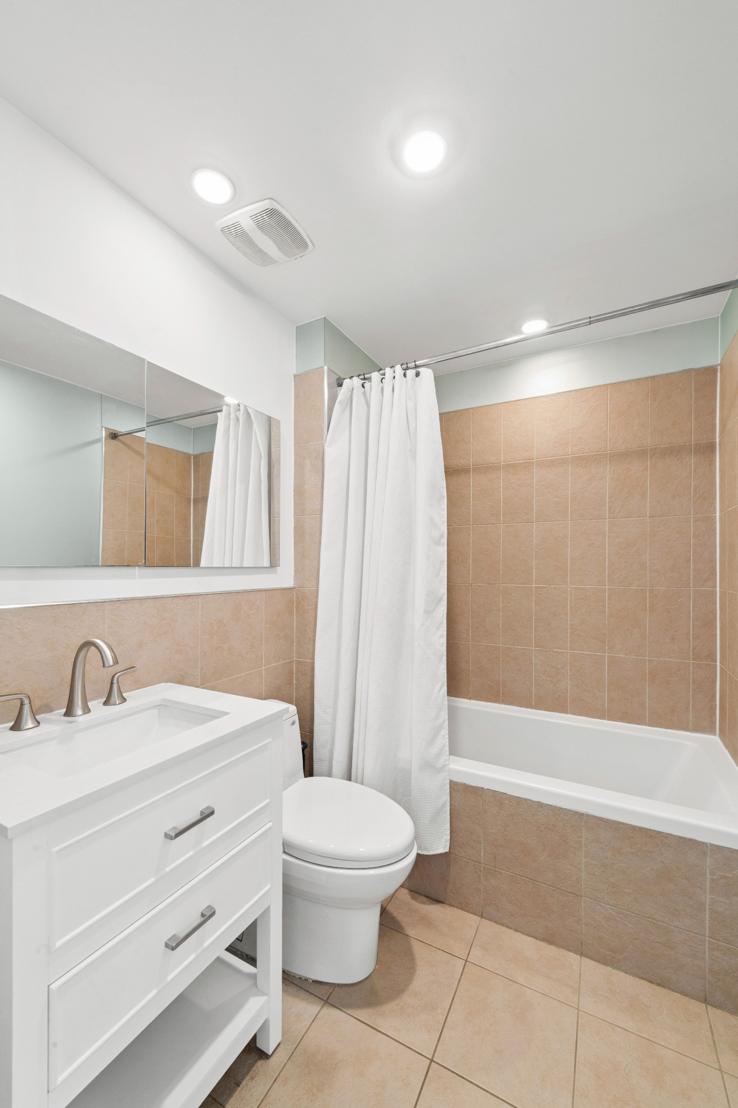 #9 photo, 59 Conselyea Street, Williamsburg , NY 11211