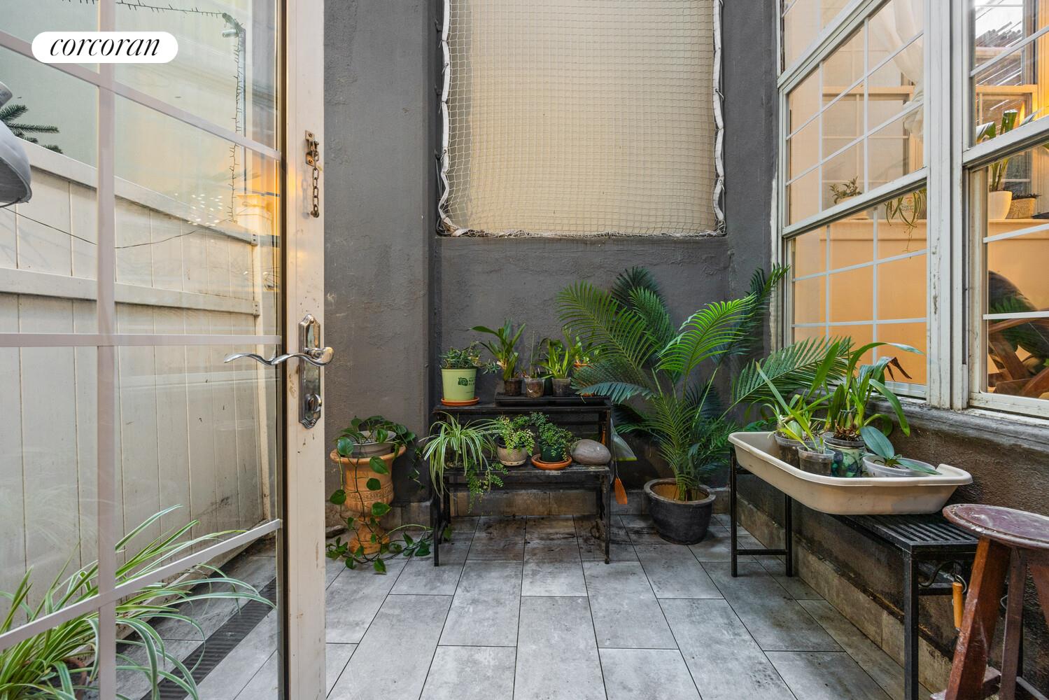 #7 photo, 689 MYRTLE Avenue, ব্রুকলিন Bedford-Stuyvesant , NY 11205