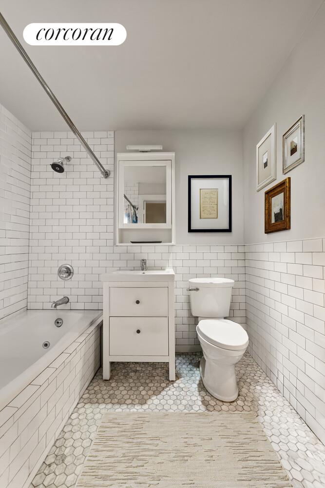 #8 photo, 689 MYRTLE Avenue, ব্রুকলিন Bedford-Stuyvesant , NY 11205