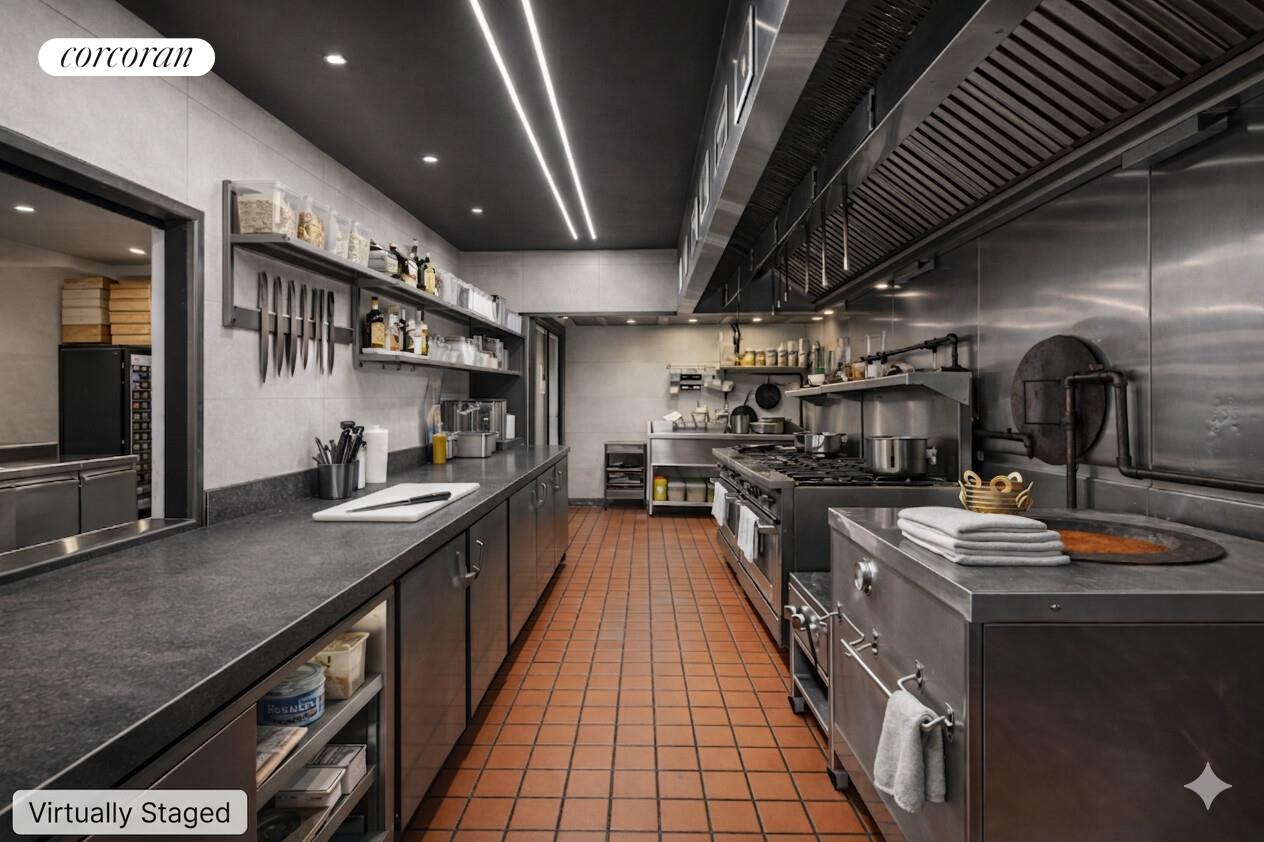 #11 photo, 739 GRAND Street, Williamsburg , NY 11211