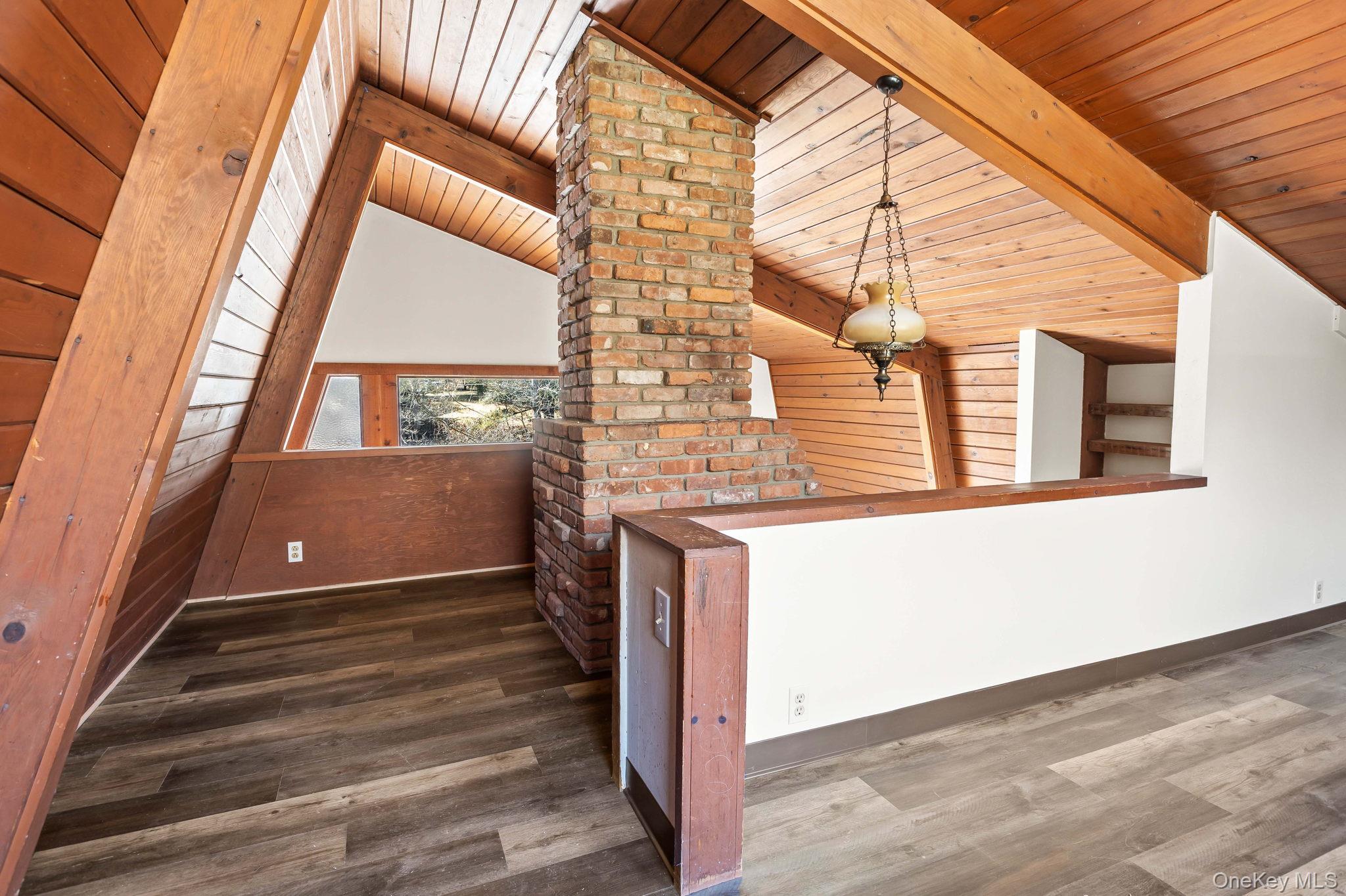 #18 photo, 304 Lake Lodge Drive, Pleasant Valley , NY 12569