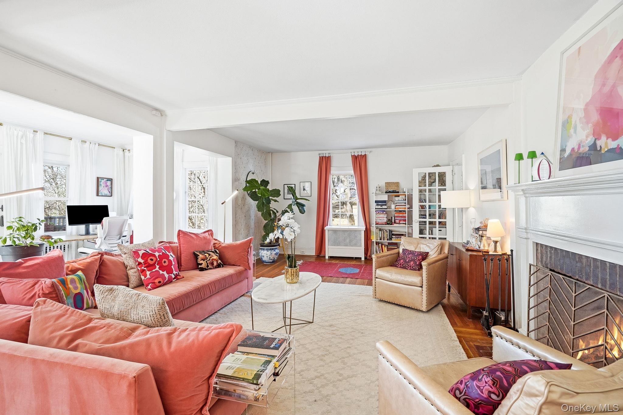 #7 photo, 6 Circle Drive, 纽约州 Hastings-on-Hudson , NY 10706